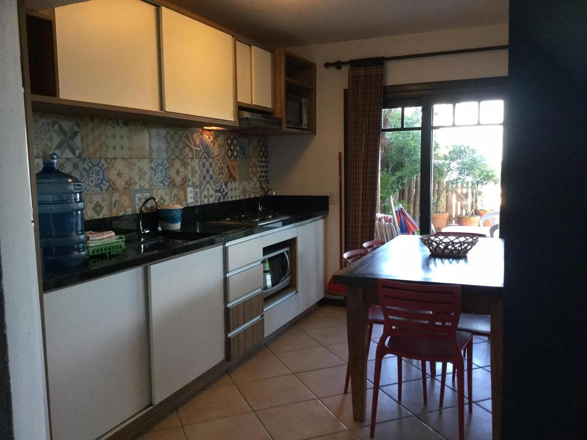 Kitchen or kitchenette in Pousada Pedra da Gaivota