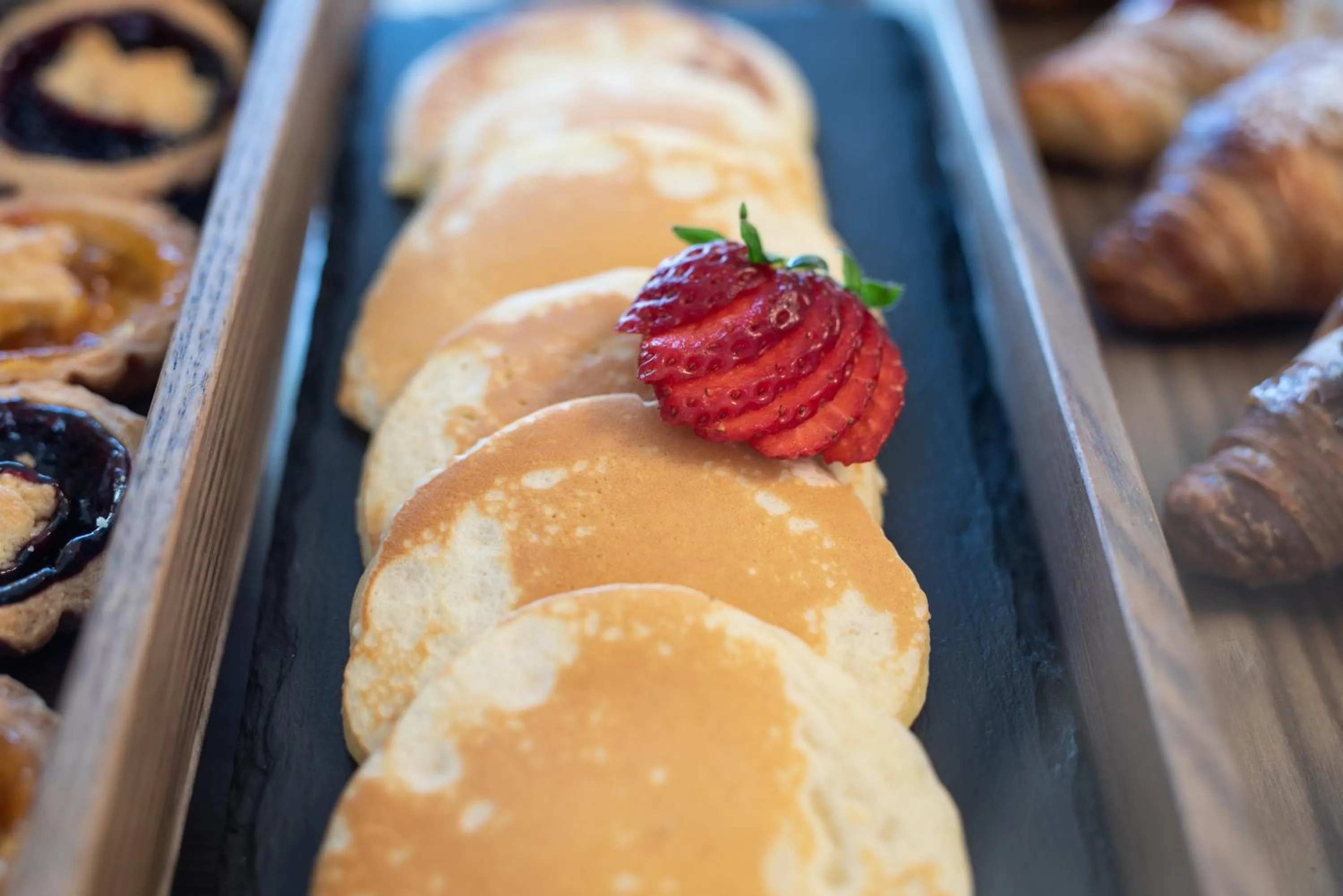 Food and drinks in Hotel Jolly Roger