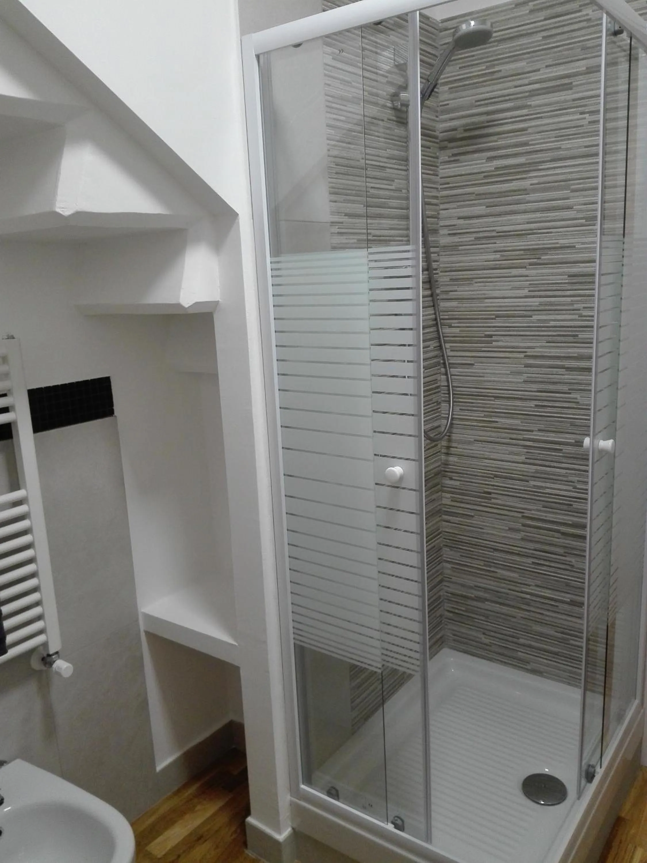 Bathroom in B&B Stazione Latina