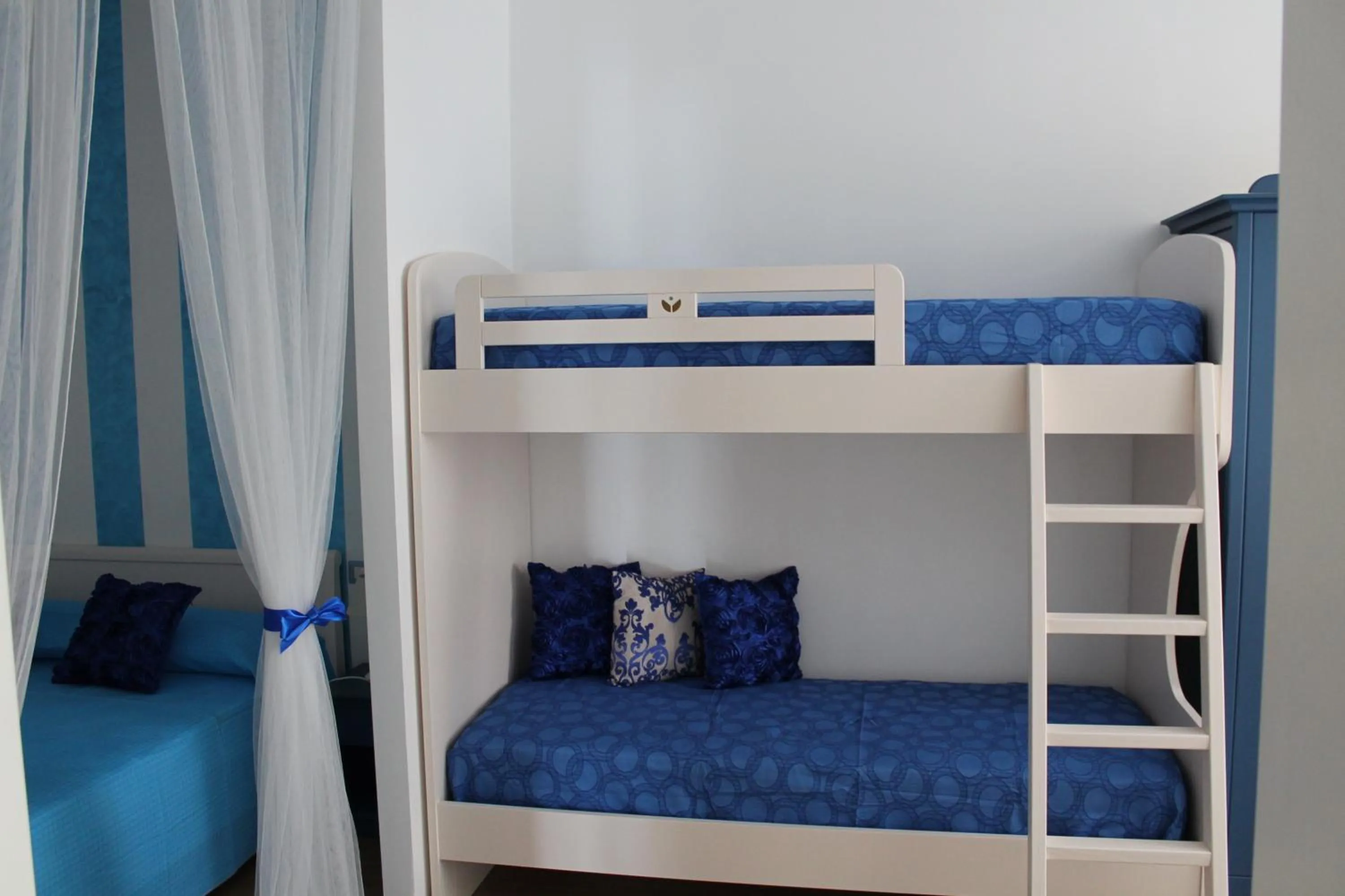 Bed in B&B Una Rotonda sul mare