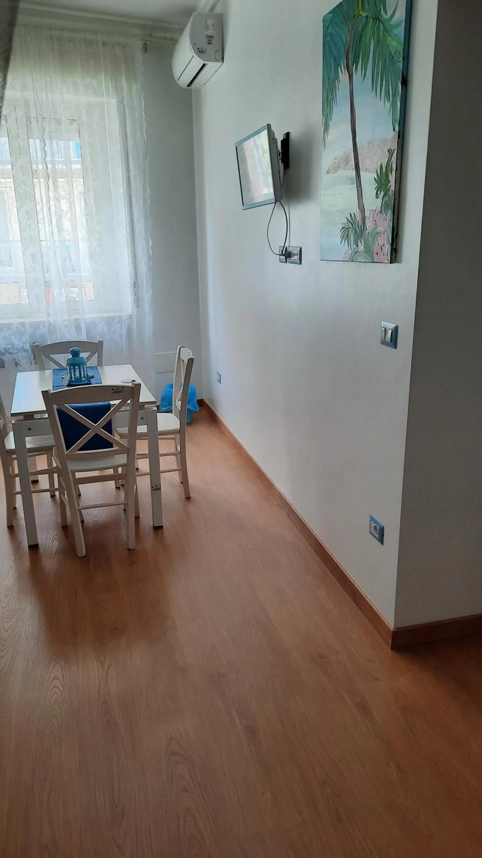 Photo of the whole room in B&B Una Rotonda sul mare