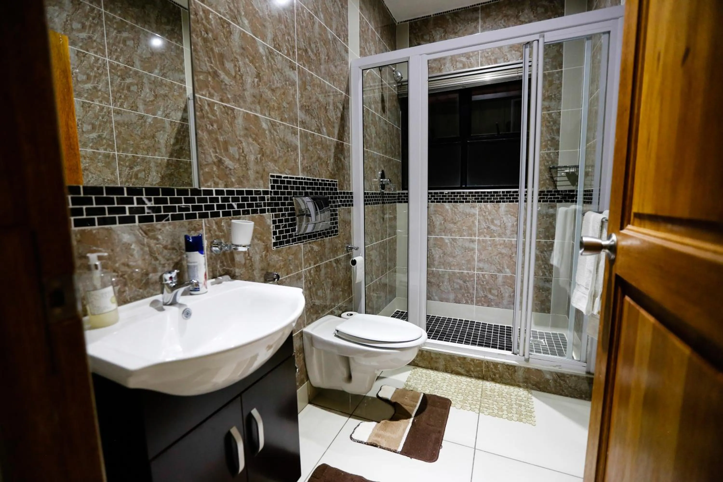 Bathroom in Grand View B&B