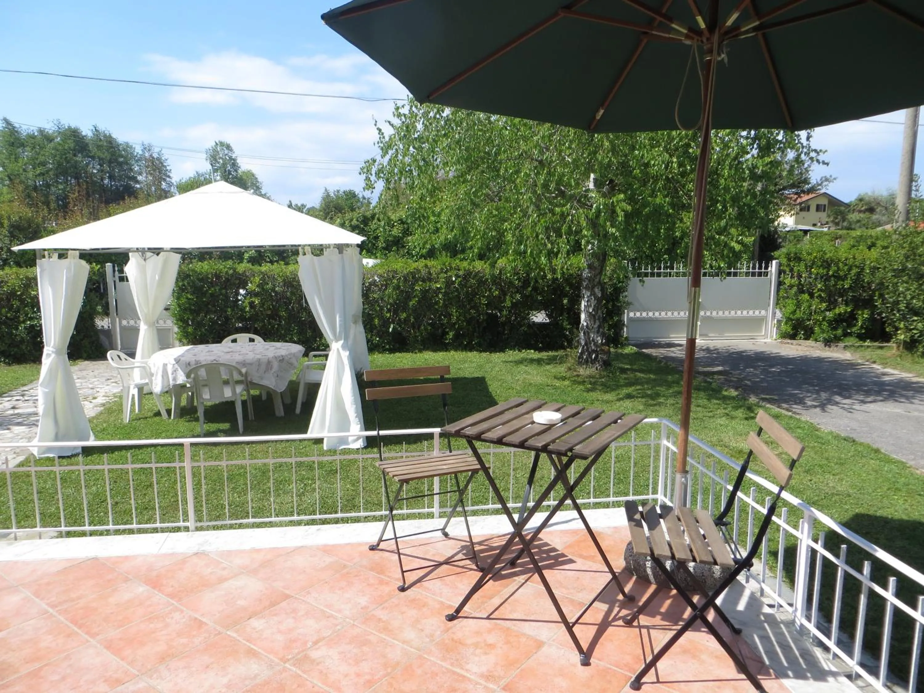 Patio in La Mimosa Chic