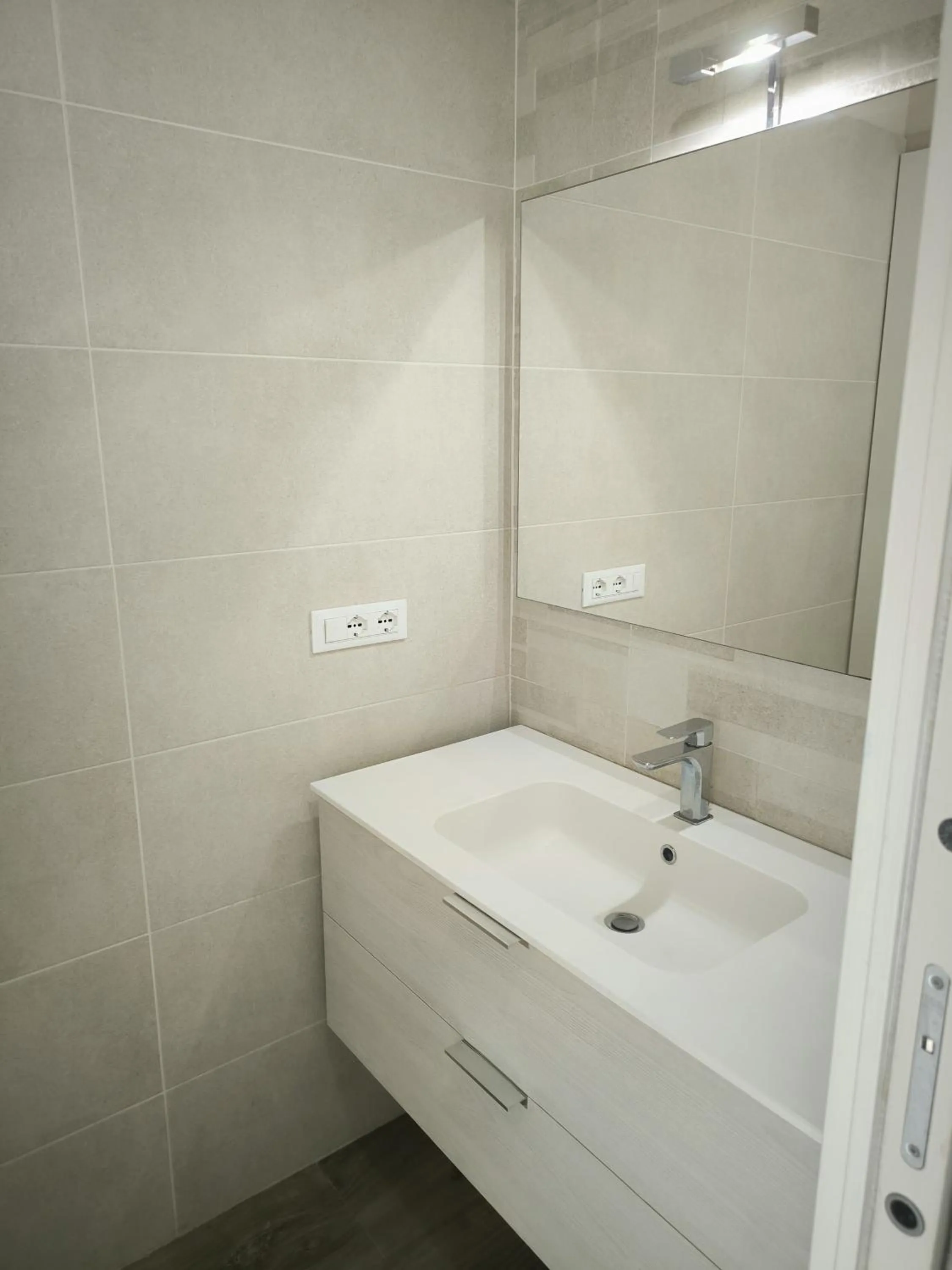 Bathroom in La Mimosa Chic