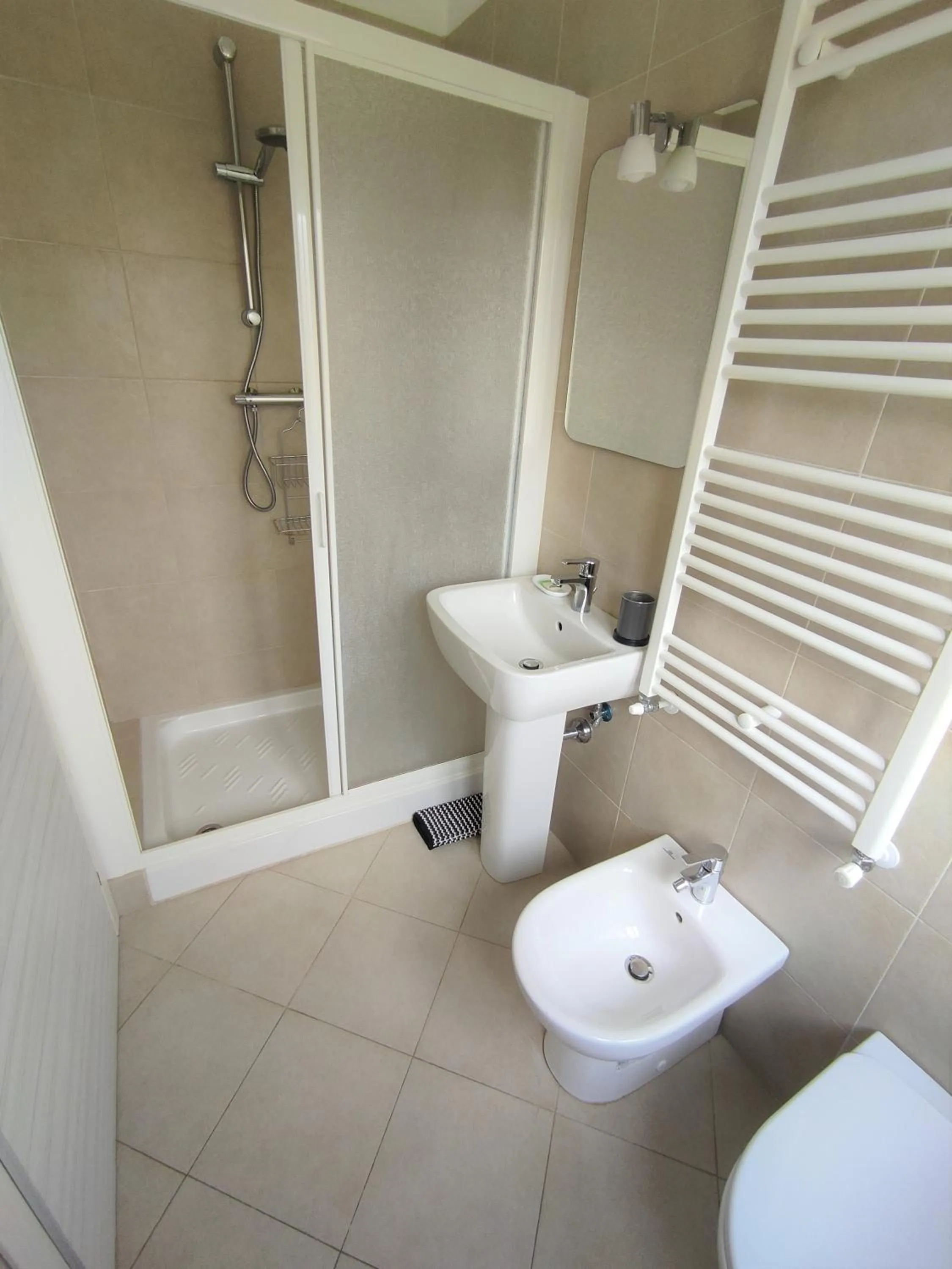 Bathroom in La Mimosa Chic