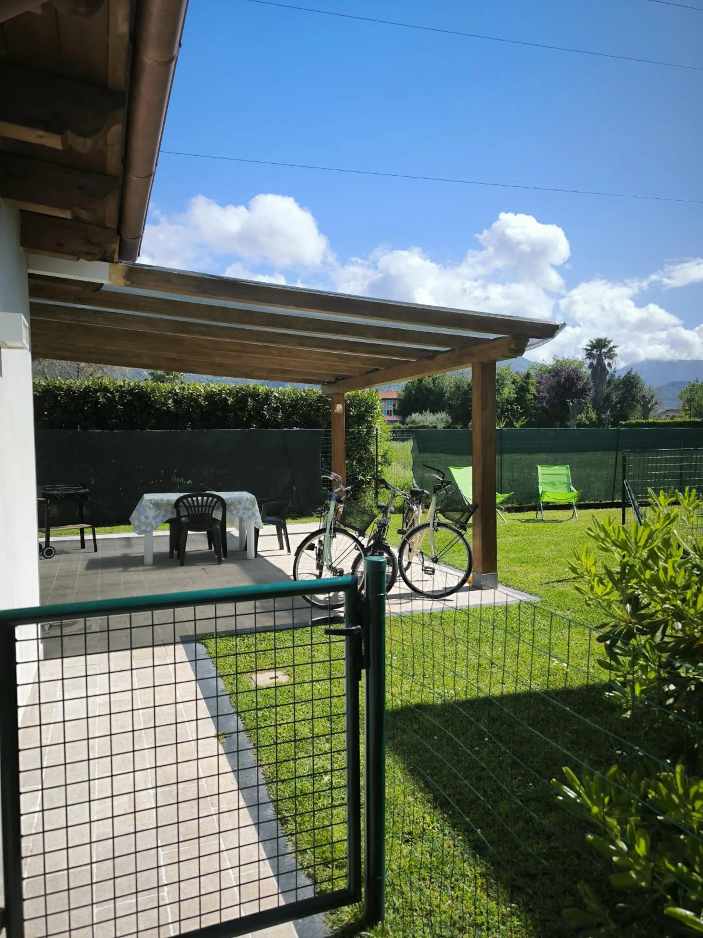 Garden in La Mimosa Chic