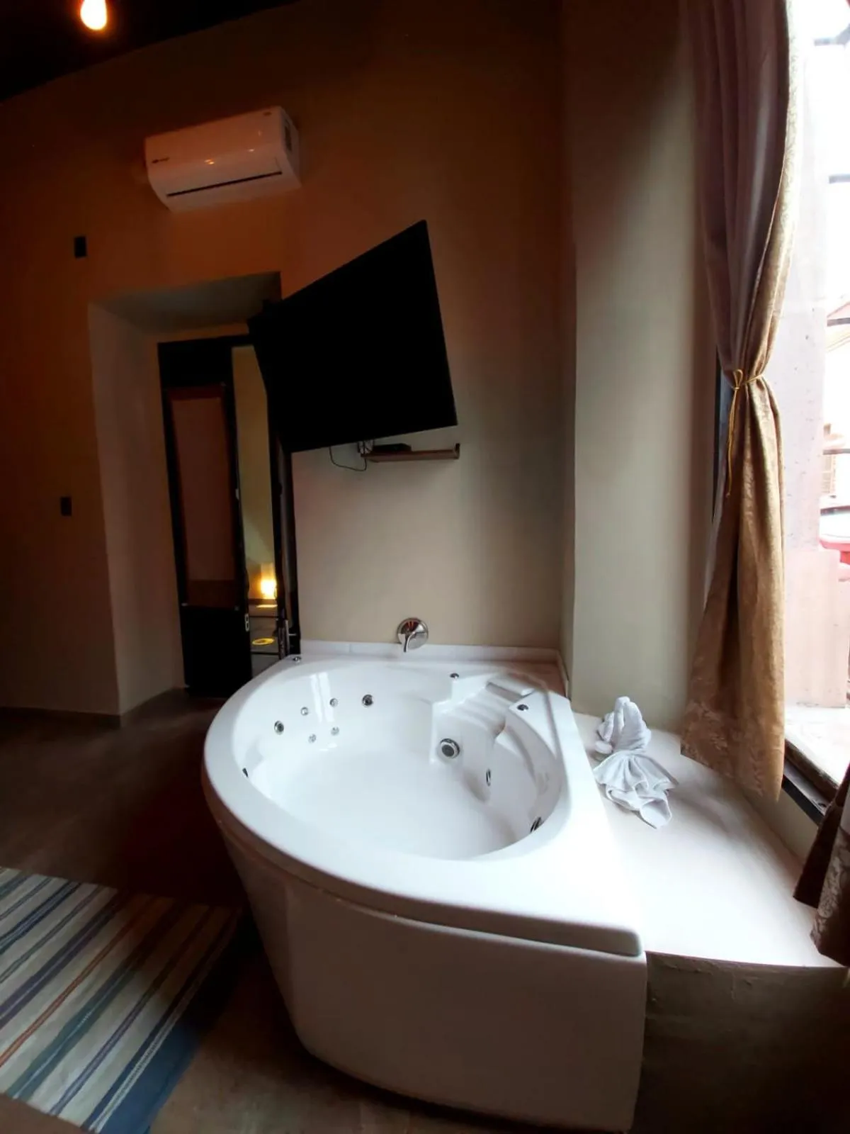 Hot Tub in Independencia Dos 7 Hotel Boutique