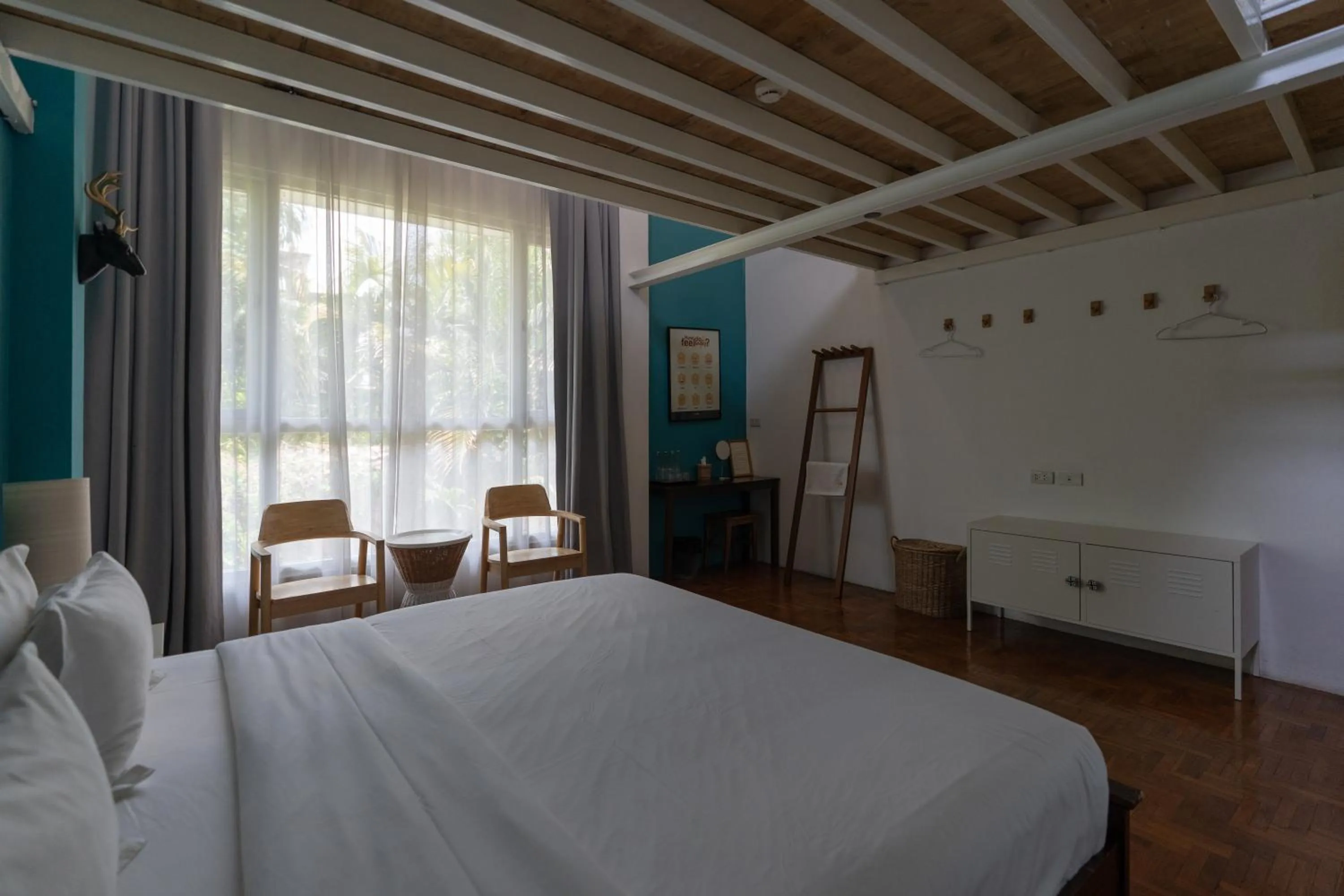 Bed in Mammoth Boutique Hotel