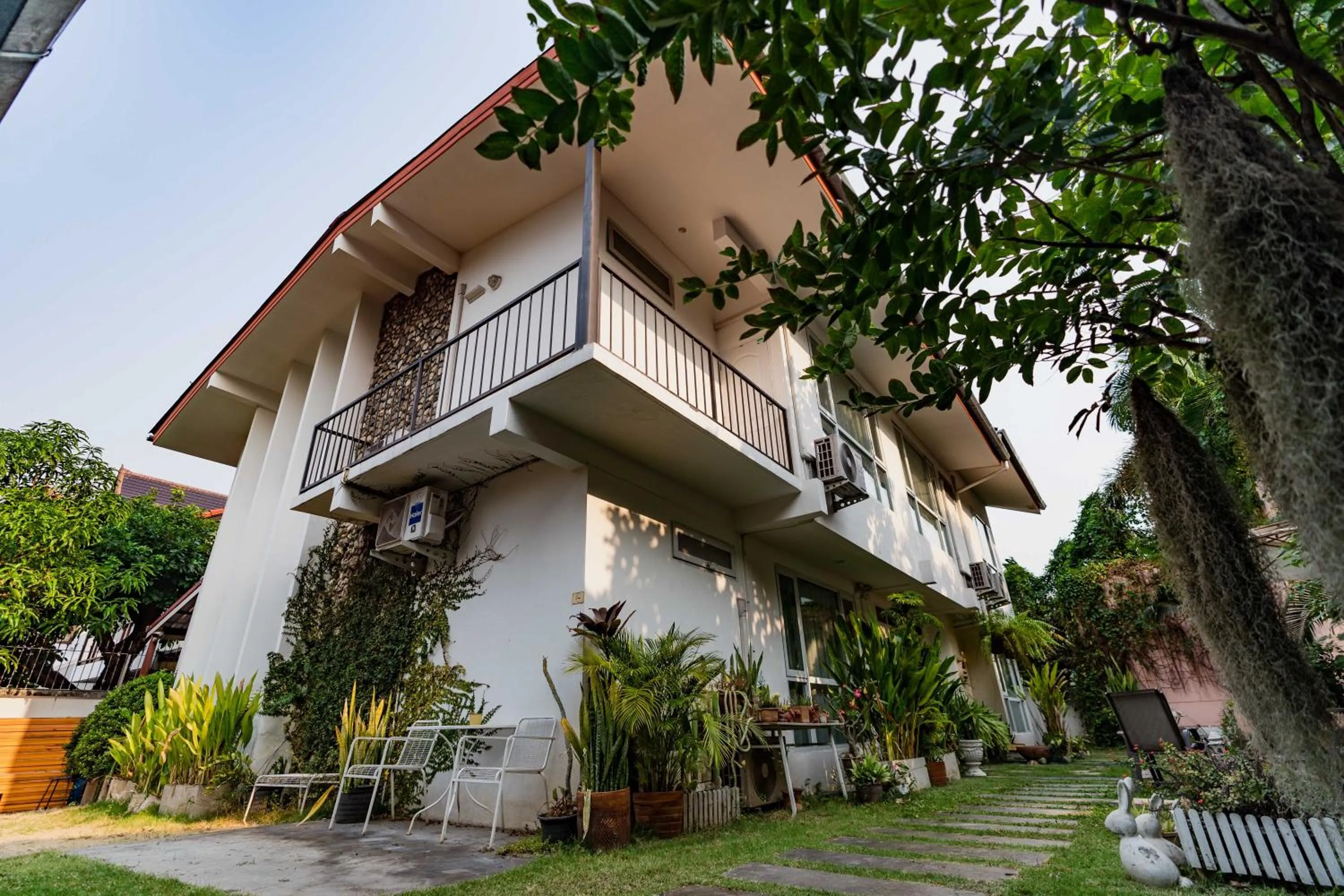 Property building in Mammoth Boutique Hotel