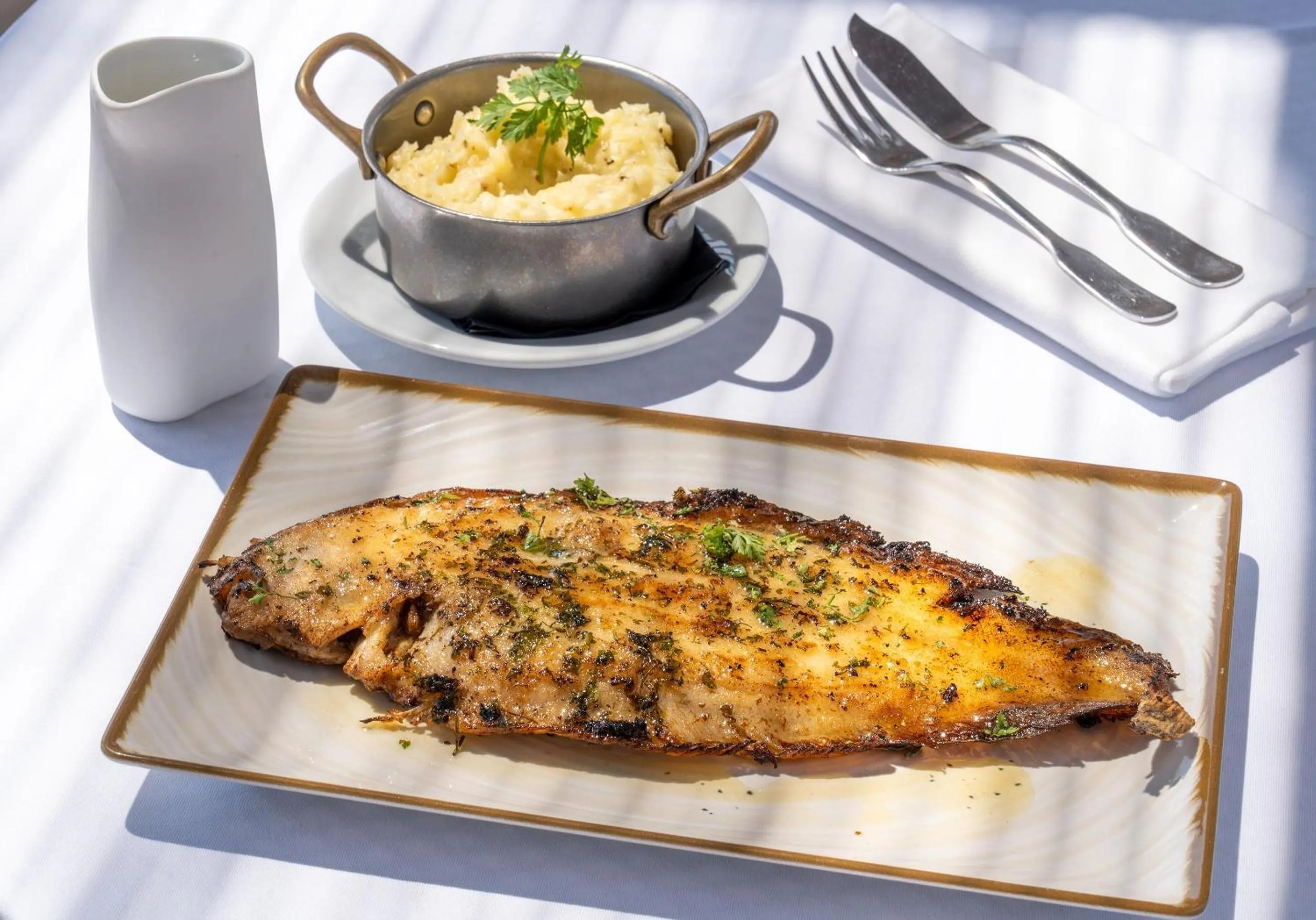 Restaurant/places to eat in Grand Hotel Des Lecques; BW Signature Collection