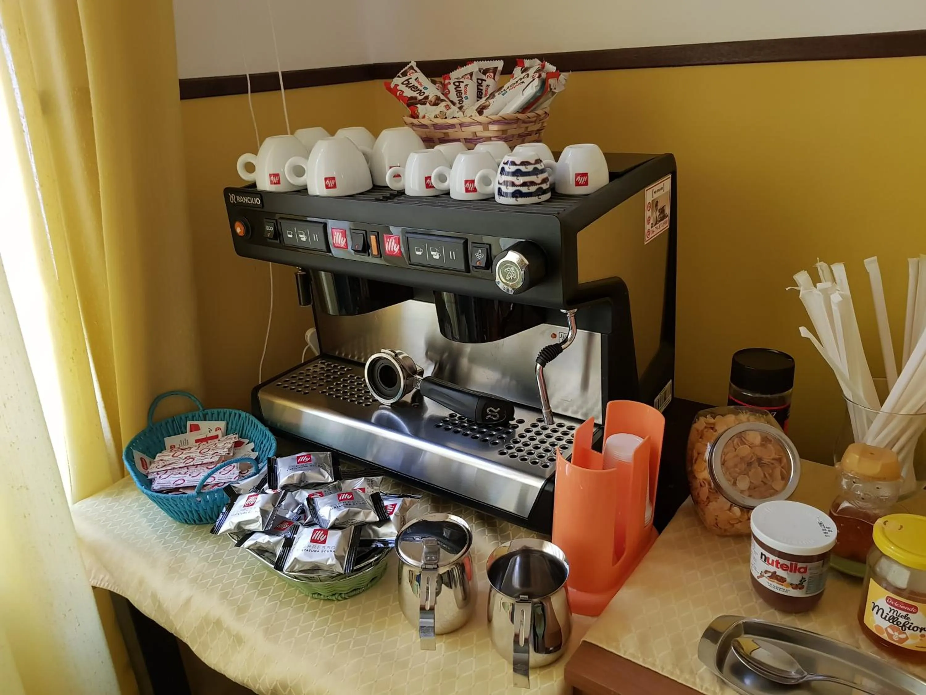 Breakfast in Domina Romae B&B