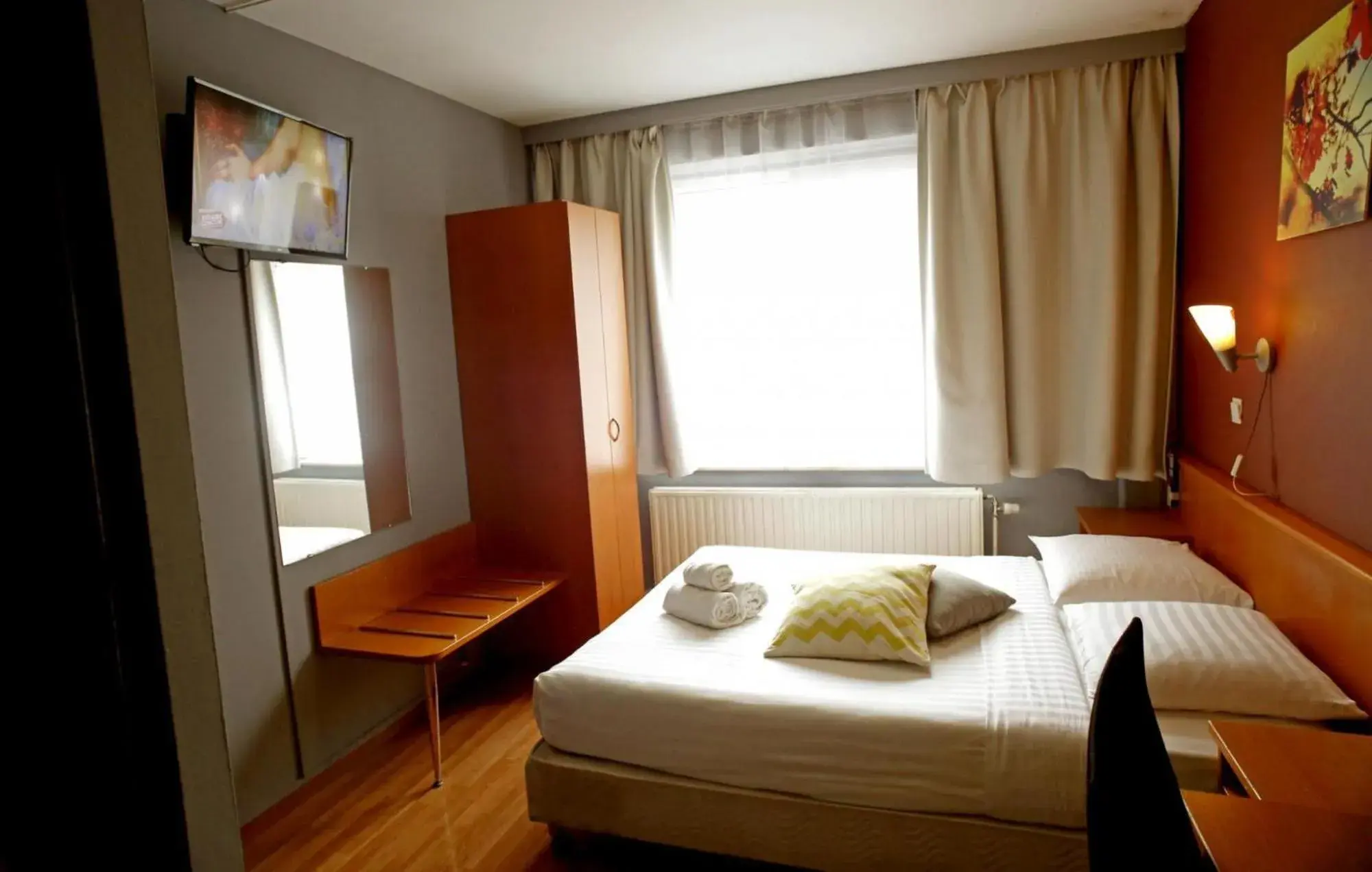 Photo of the whole room in Albert Hotel Photo of the whole room in Albert Hotel