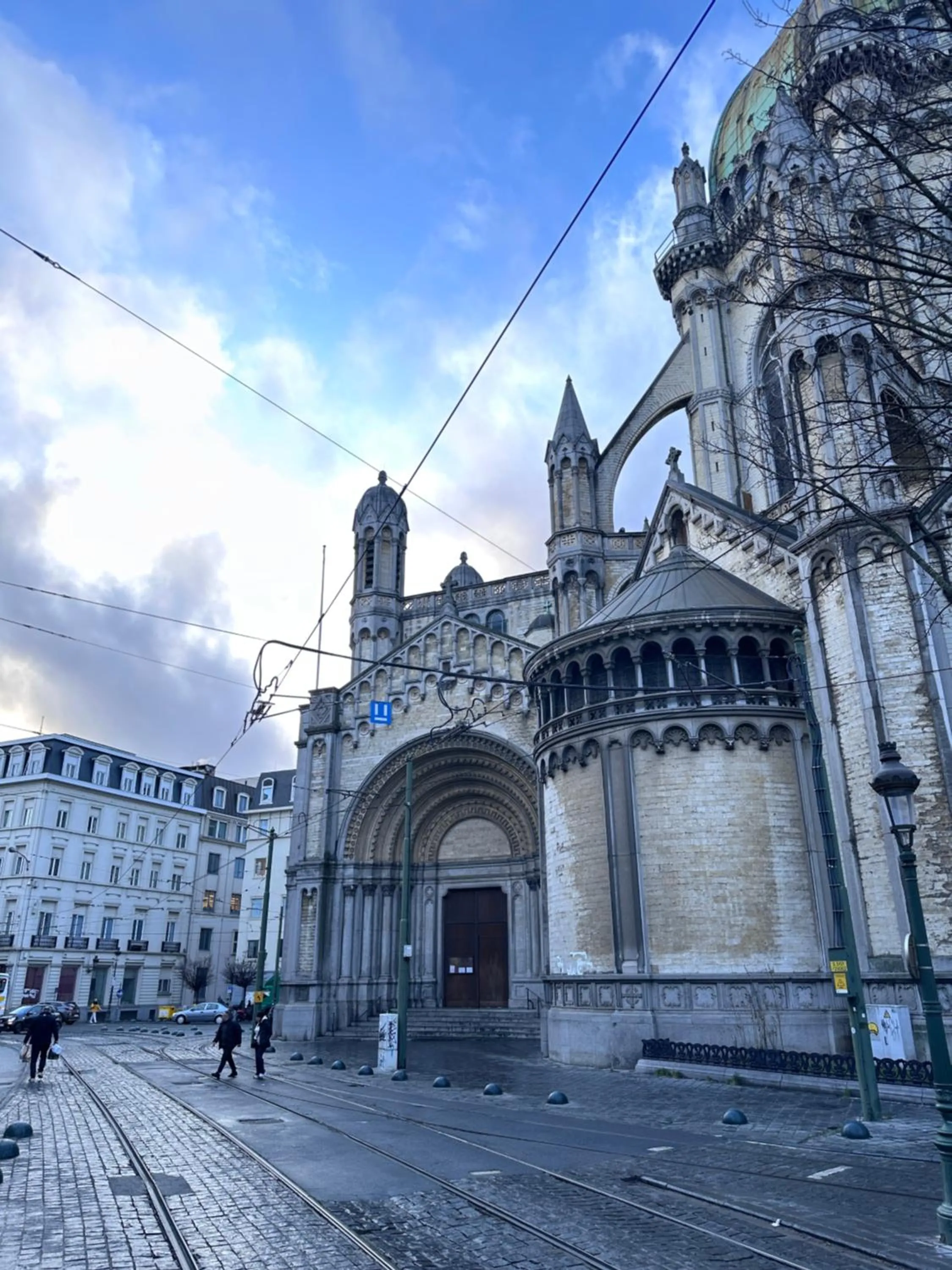 Quiet street view in Hotel Albert