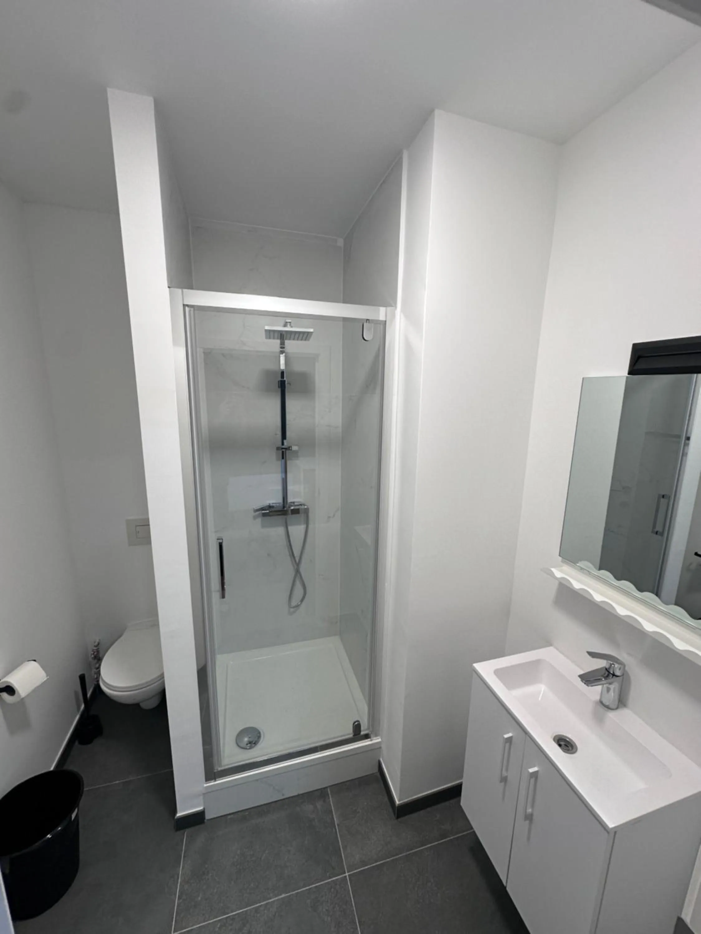 Shower in Hotel Albert