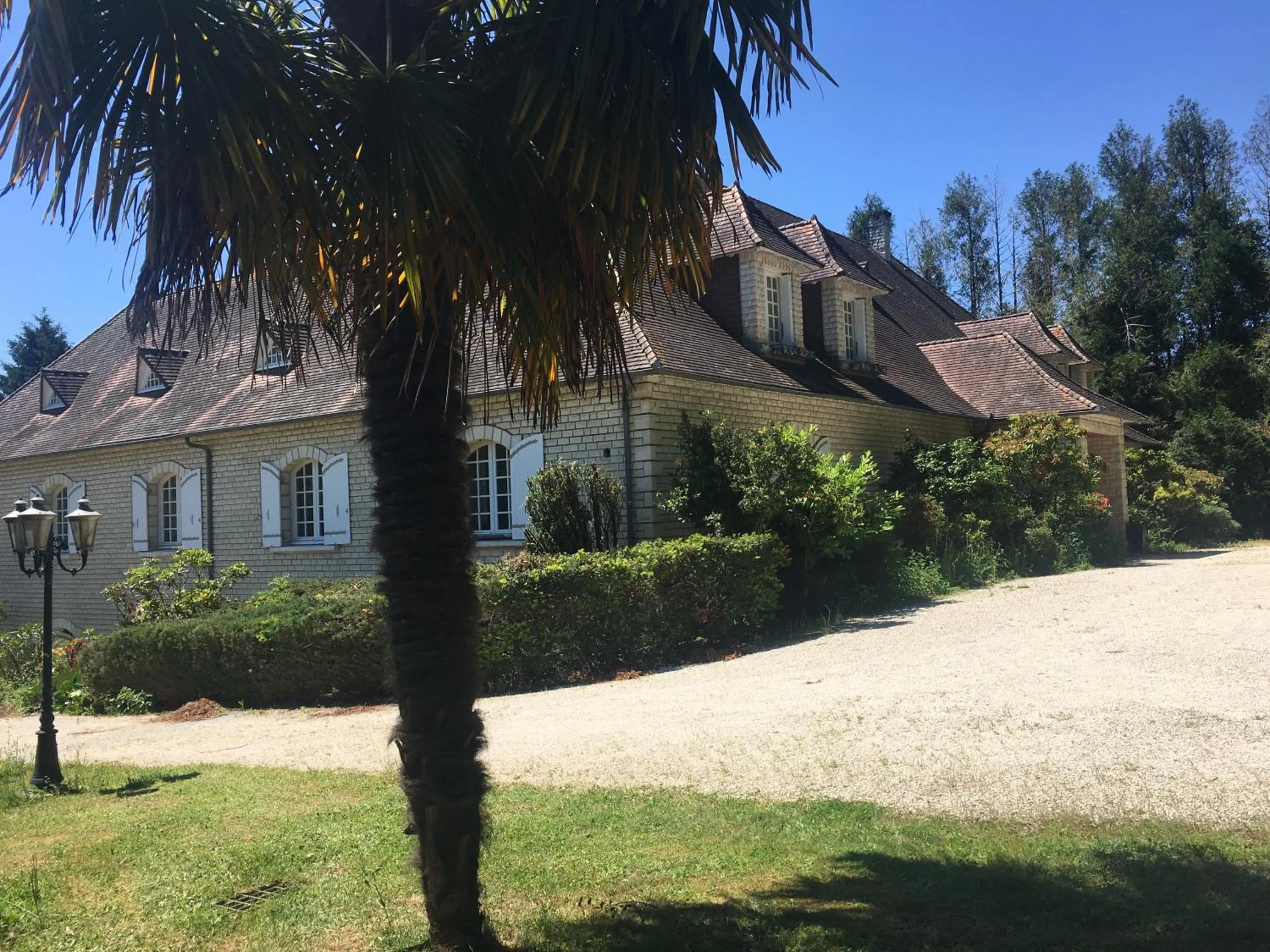 Property building in Le Belvédère