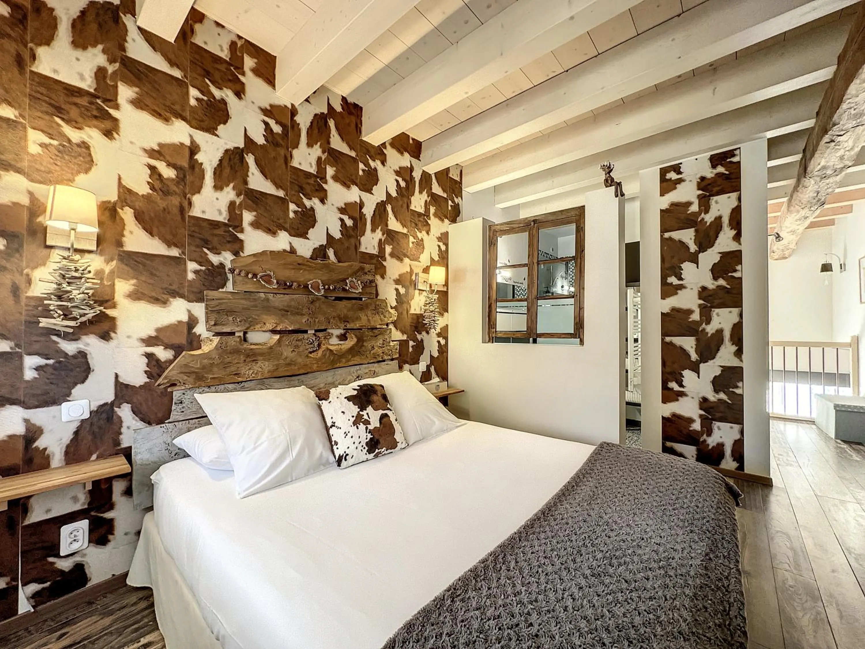 Photo of the whole room in Antre Lacs