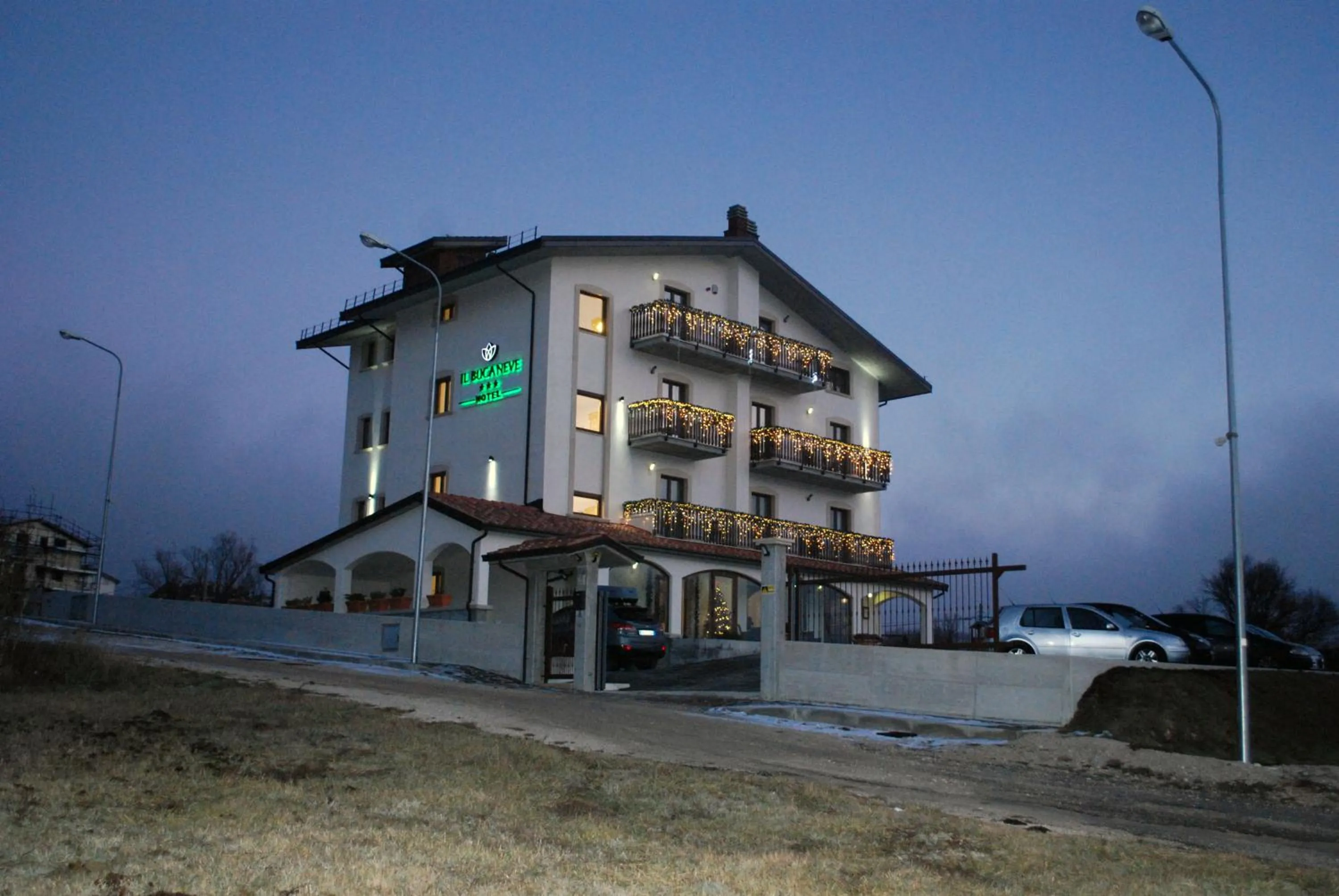 Facade/entrance in Hotel Il Bucaneve
