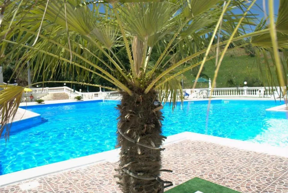 Swimming Pool in Bed e Breakfast Sanmarco