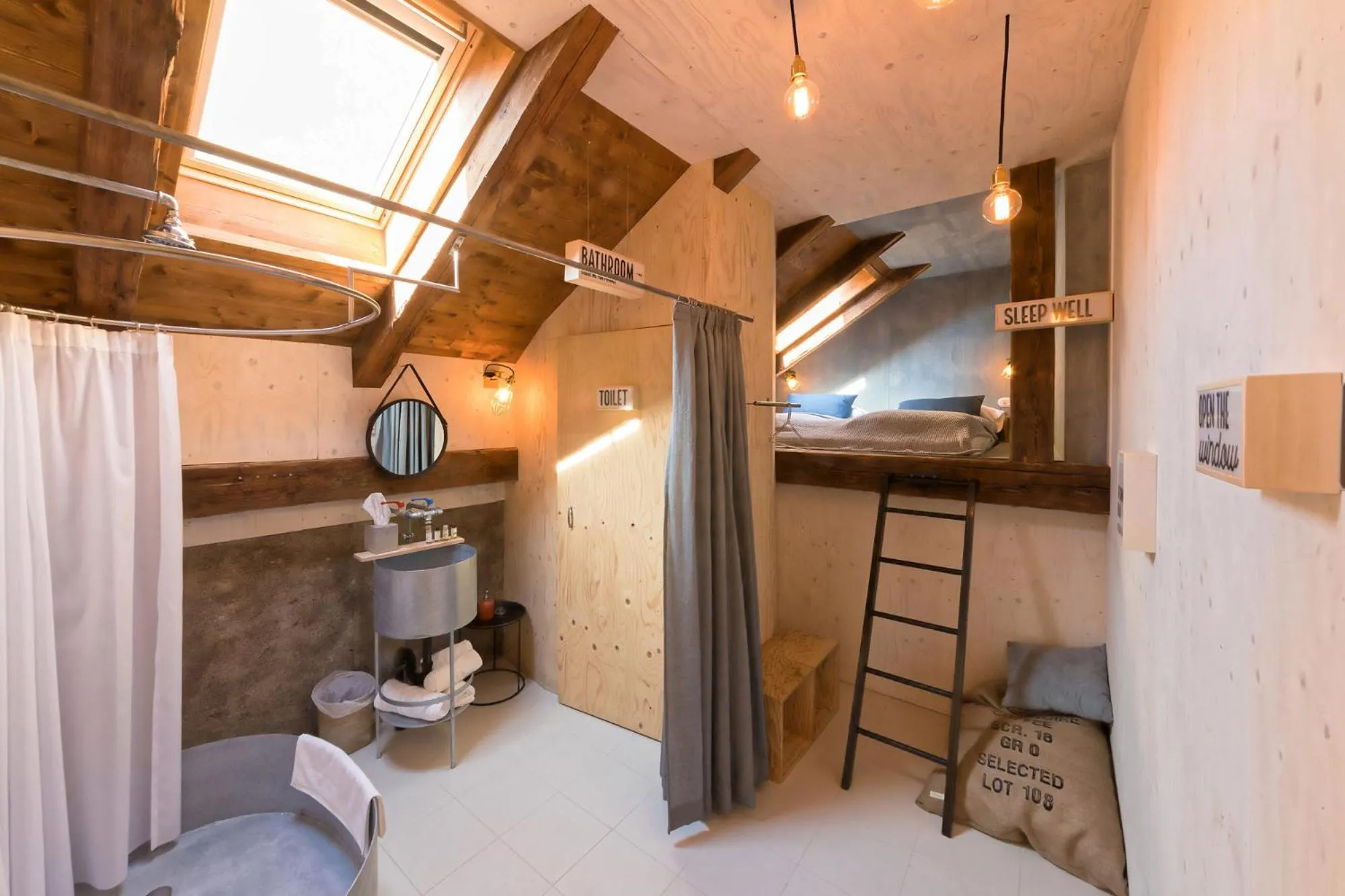 Photo of the whole room, Bed in Alter Schlachthof