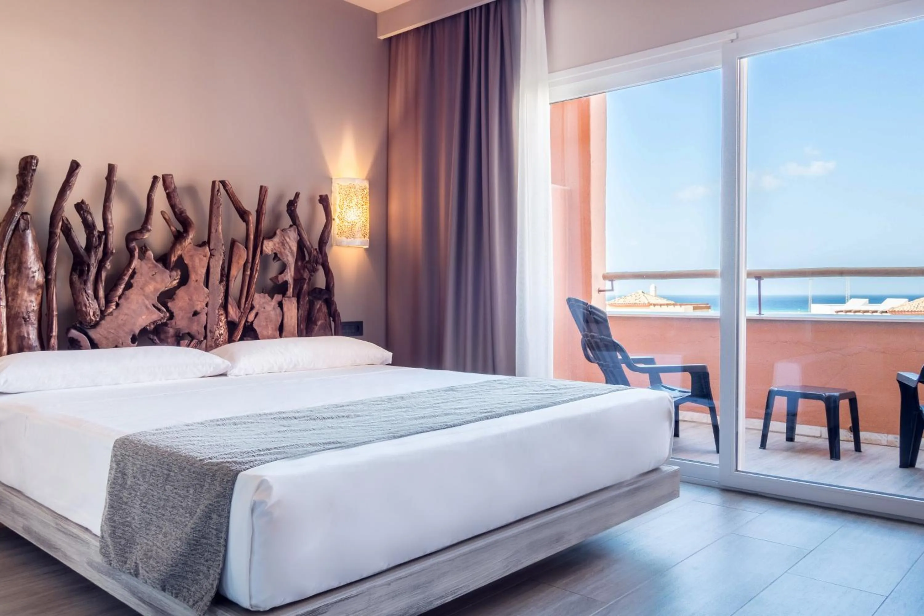 Bed in Tarifa Lances by QHotels