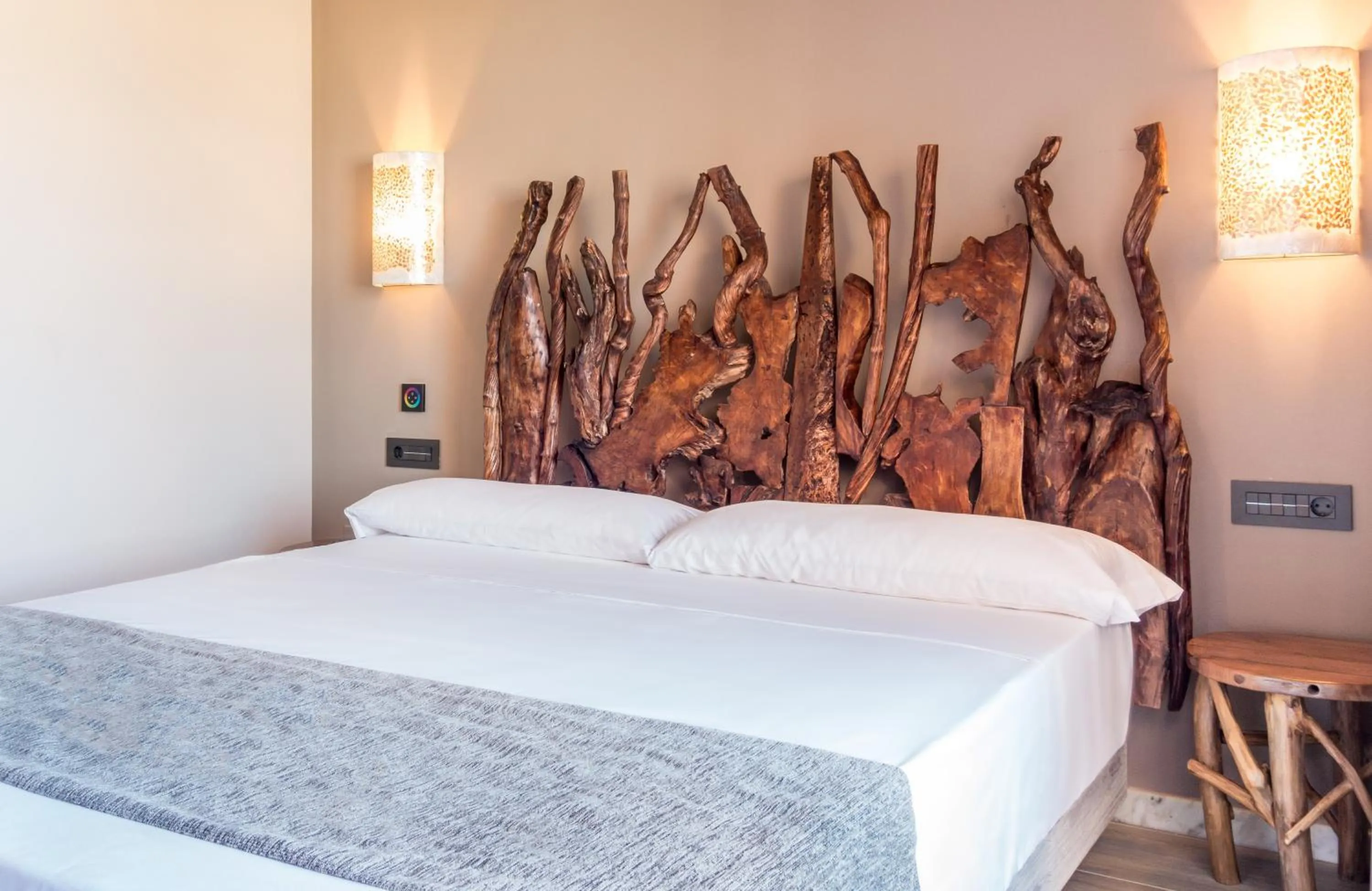 Bed in Tarifa Lances by QHotels