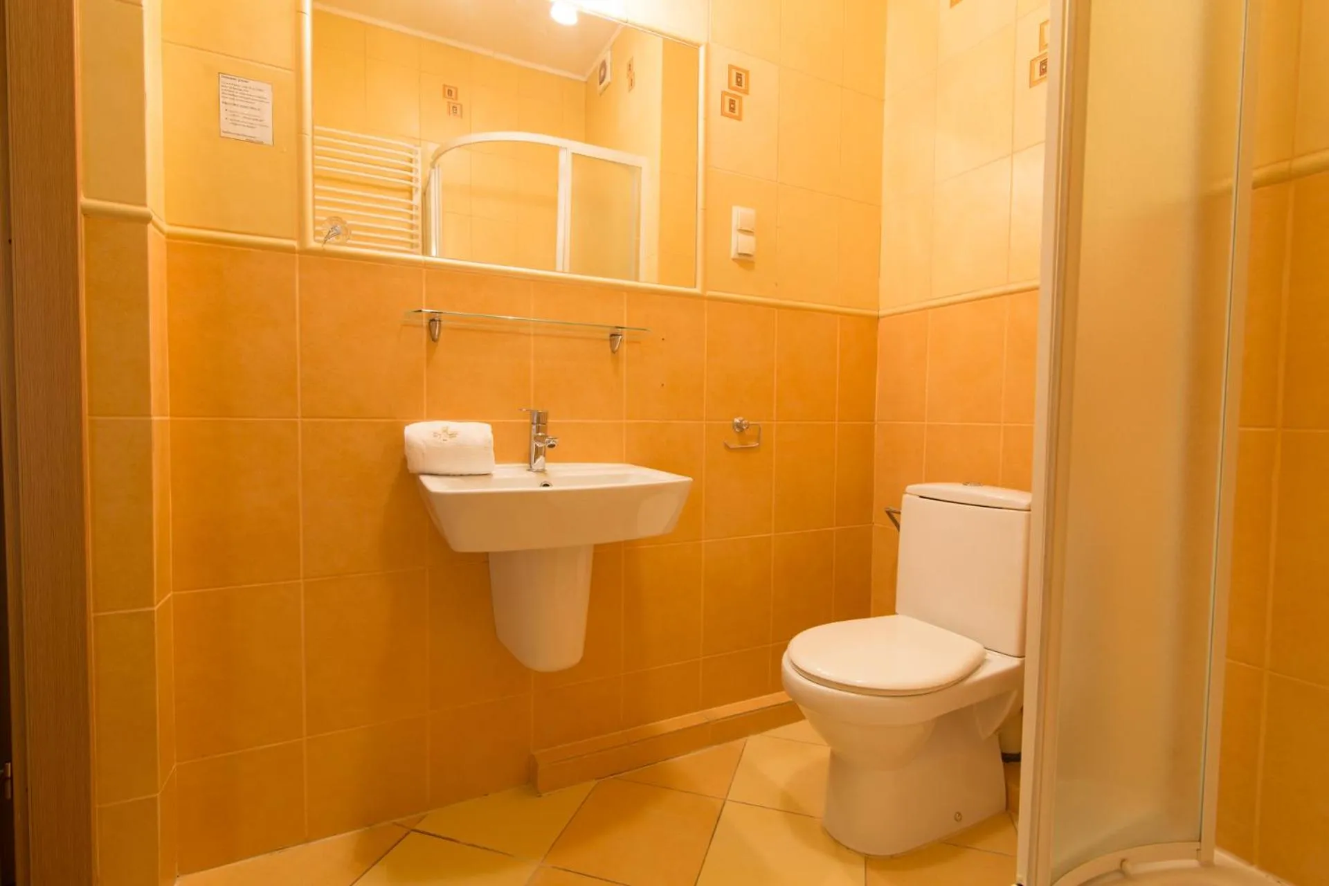 Toilet in Apartamenty Renesans