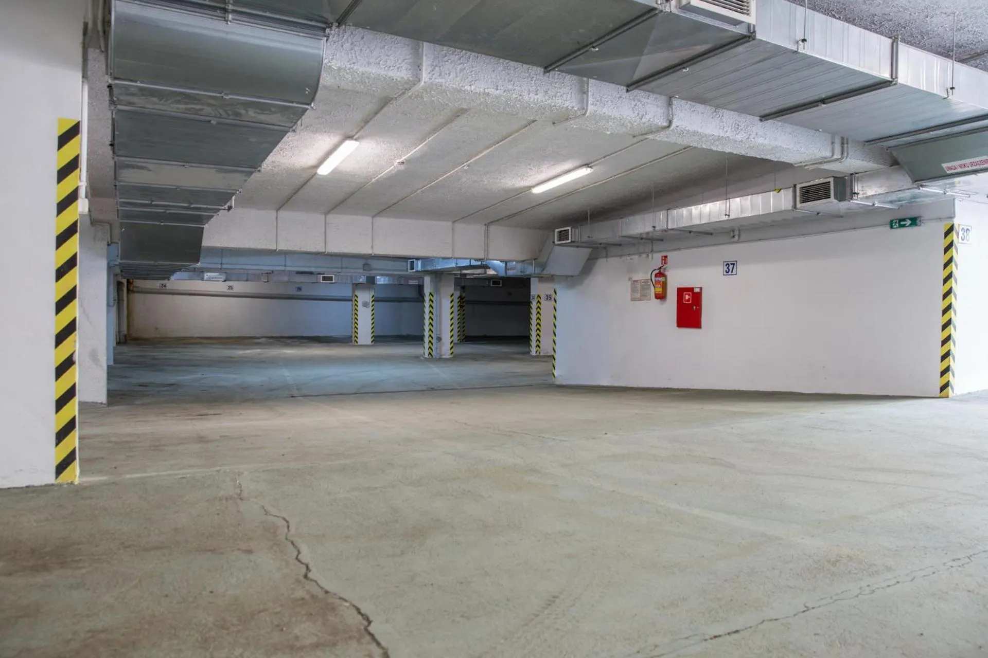 Parking in Apartamenty Renesans