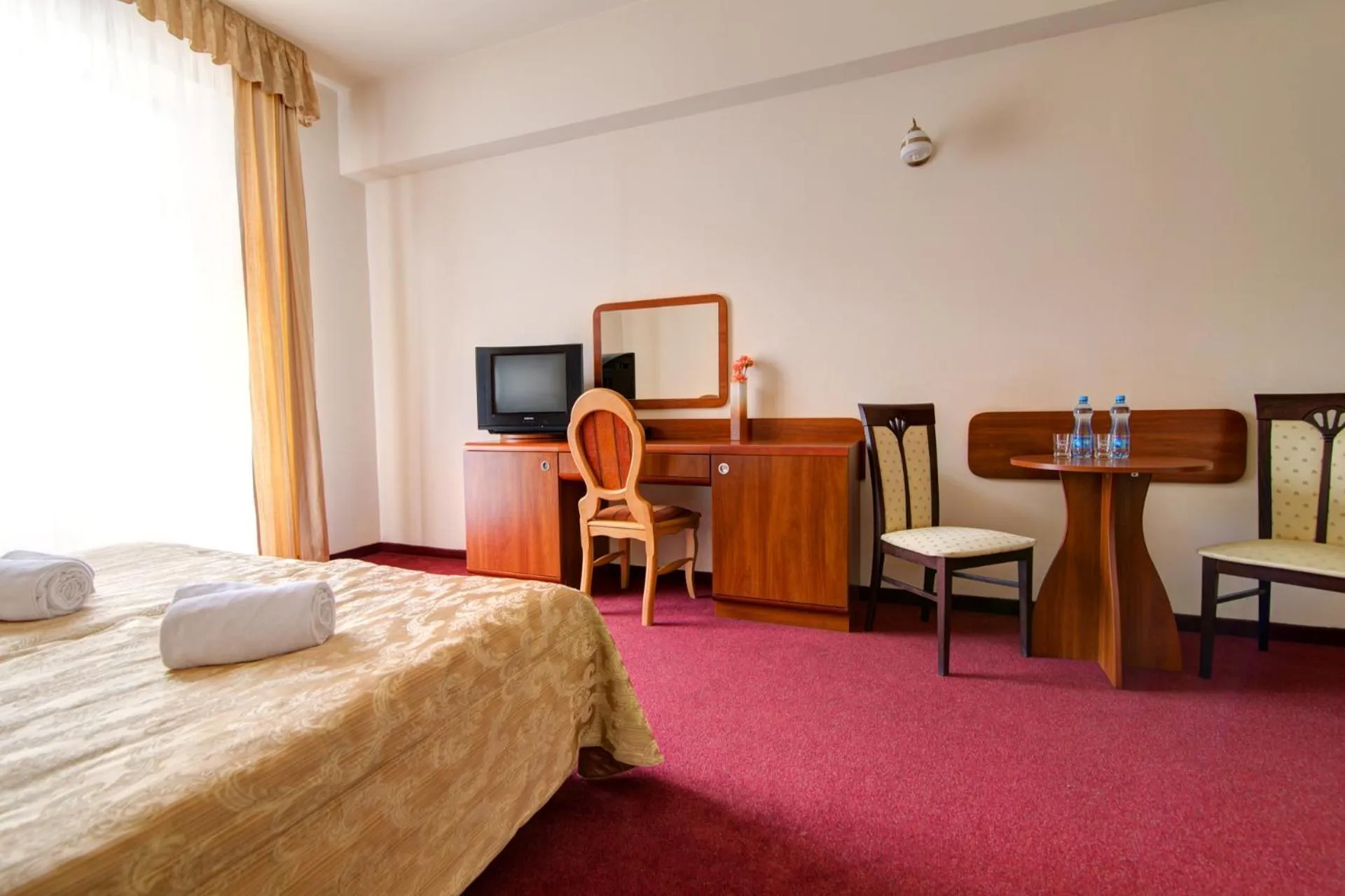 TV and multimedia, Bed in Apartamenty Renesans