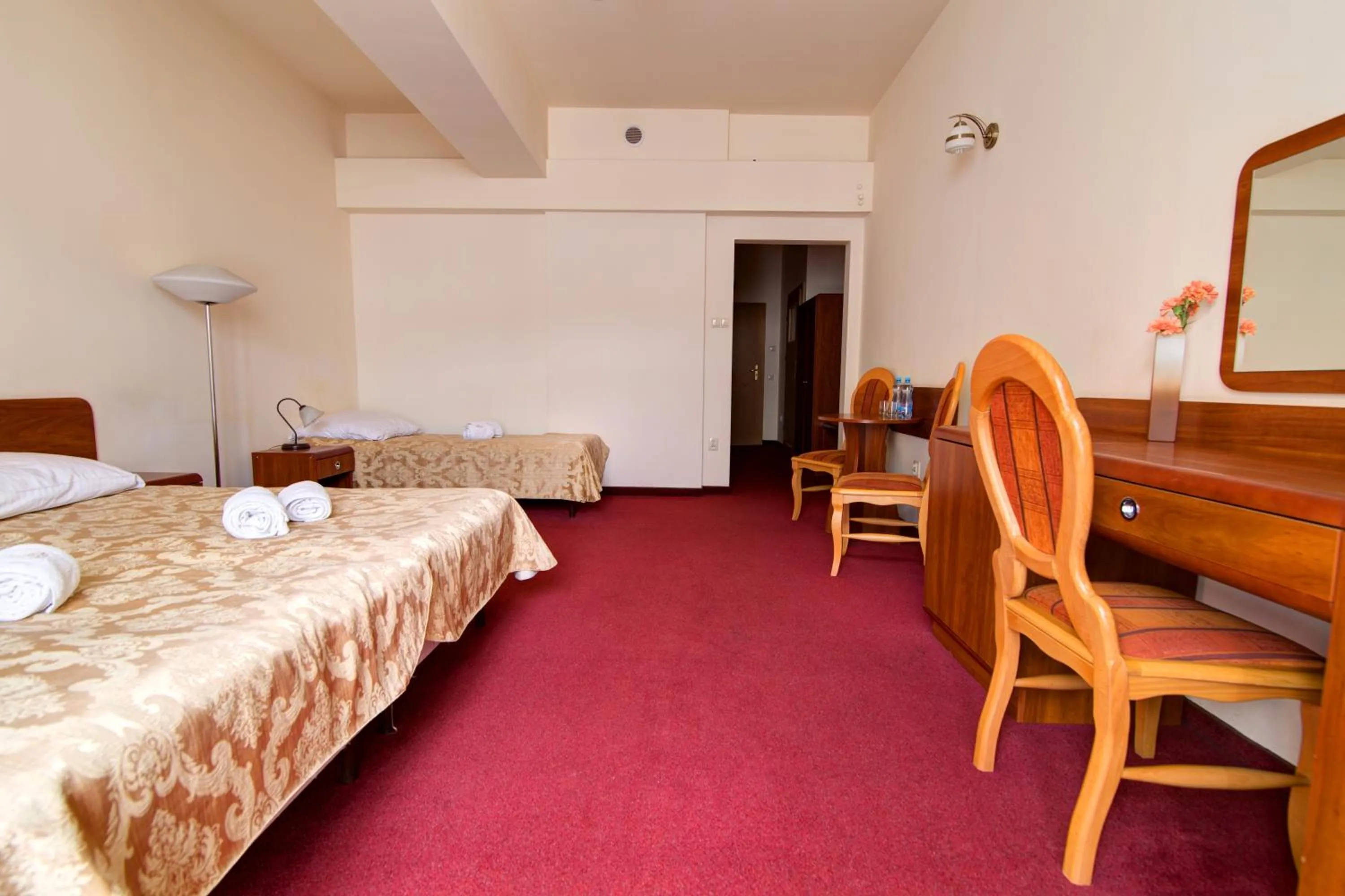 Photo of the whole room, Bed in Apartamenty Renesans
