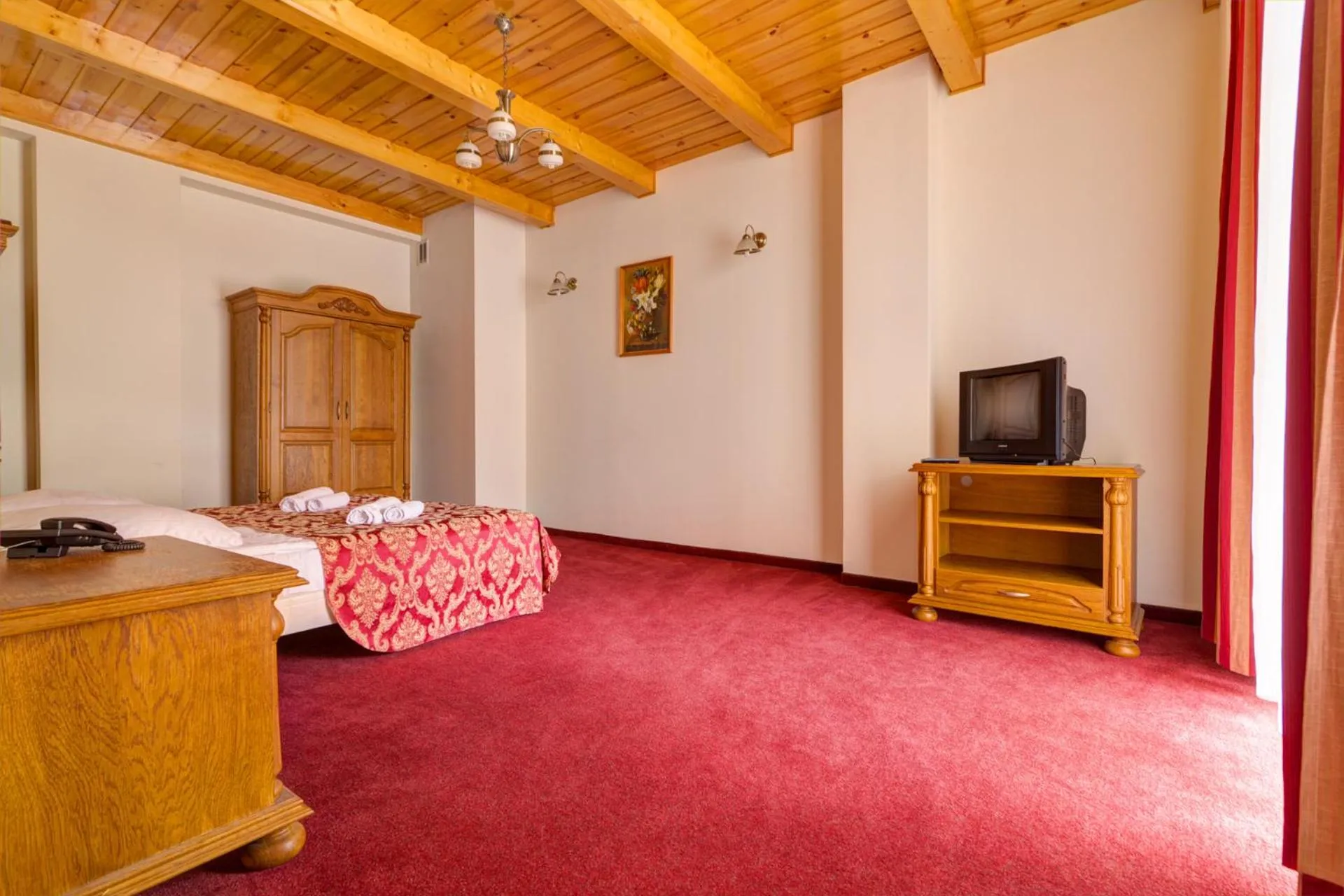 TV and multimedia, Bed in Apartamenty Renesans