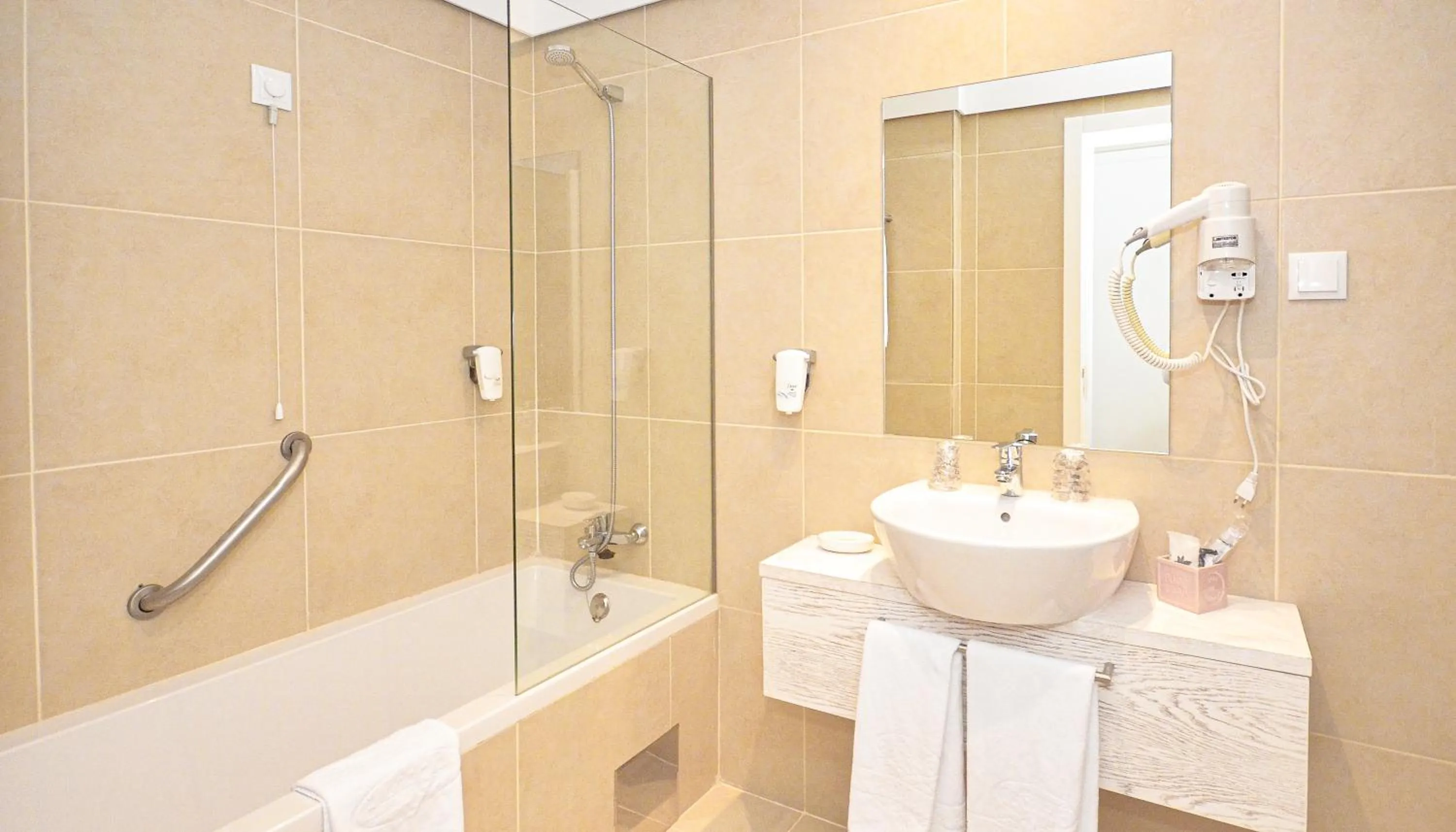 Toilet in Hotel Solar Bom Jesus