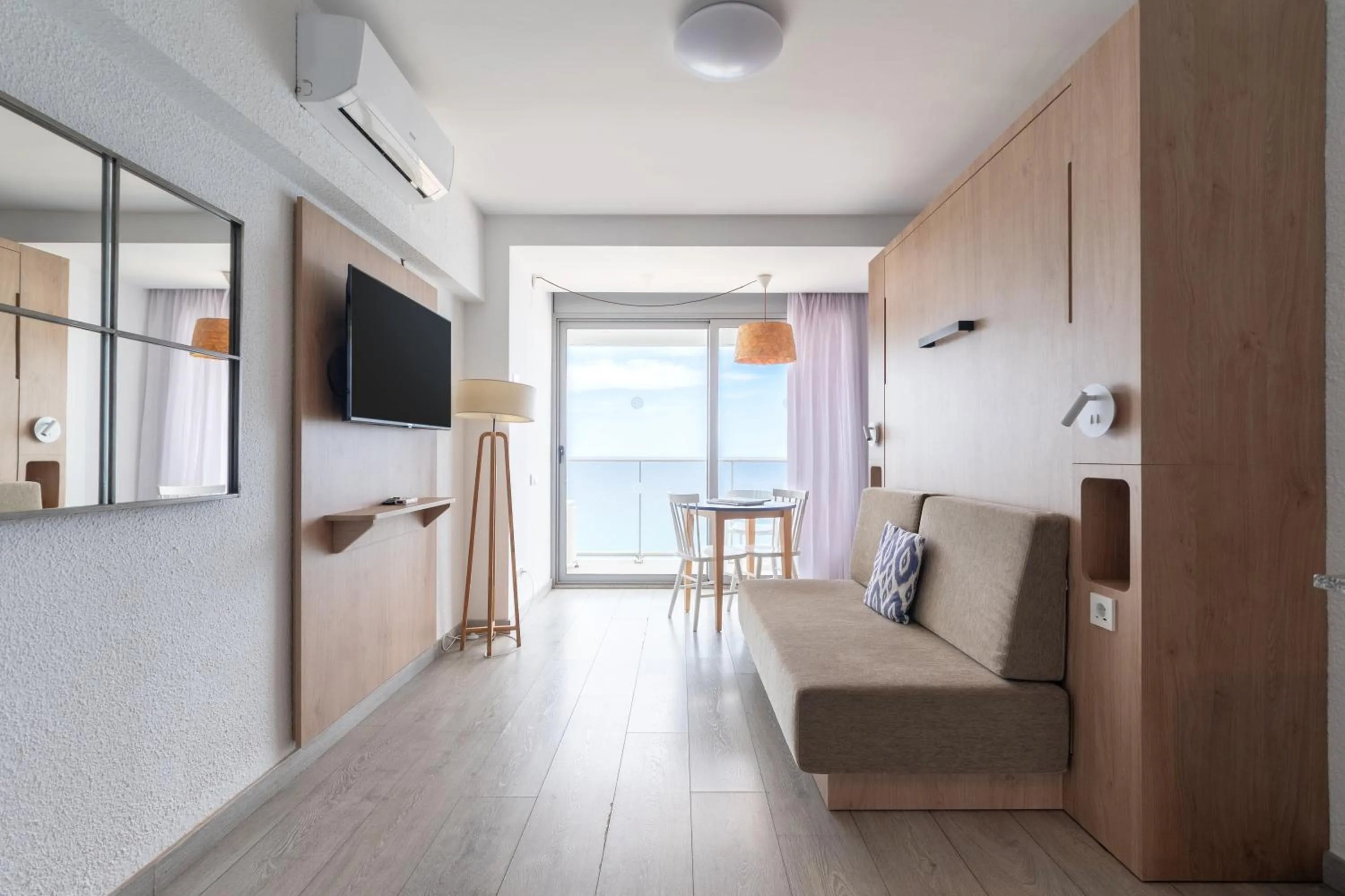 Bed in Pierre & Vacances Blanes Playa