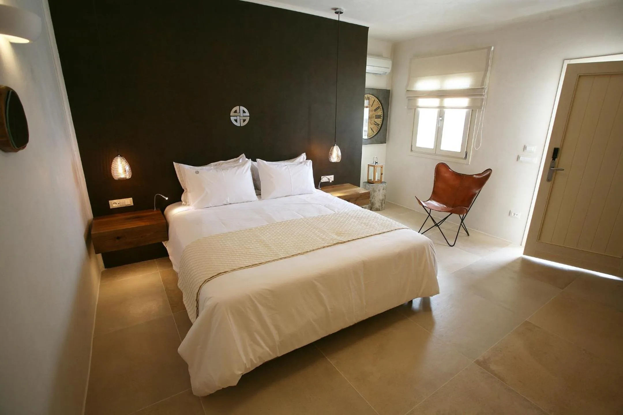 Property building, Bed in Atlantis Beach Residence