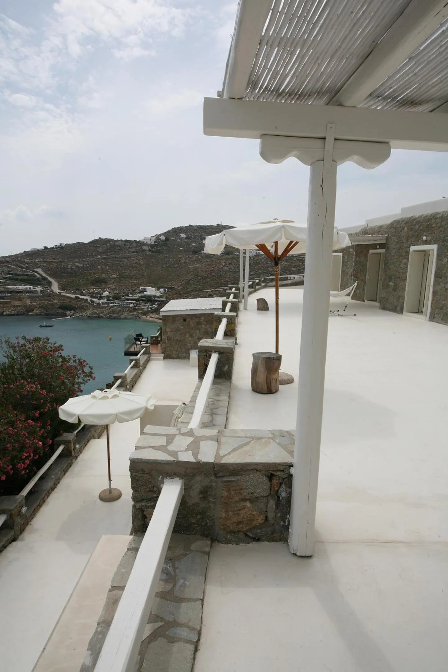 Property building in Atlantis Beach Residence