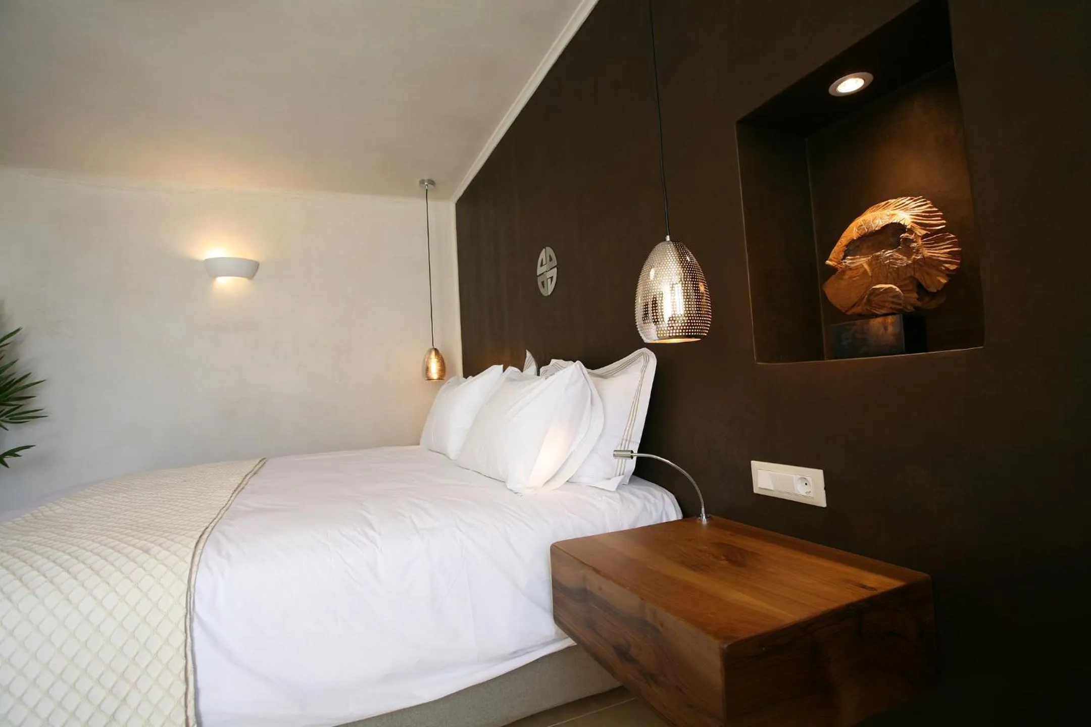 Property building, Bed in Atlantis Beach Residence