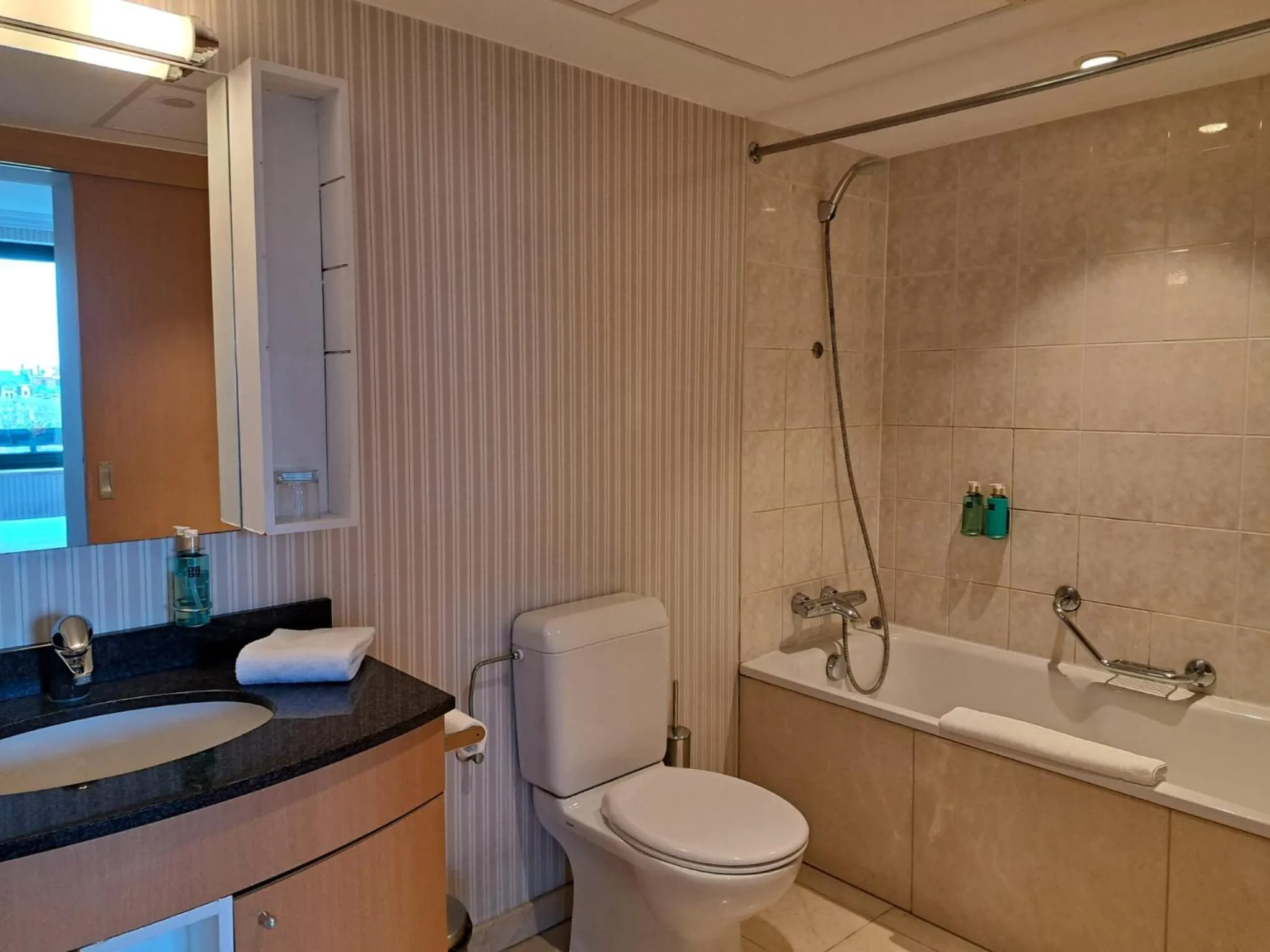 Bathroom in B-aparthotel Ambiorix