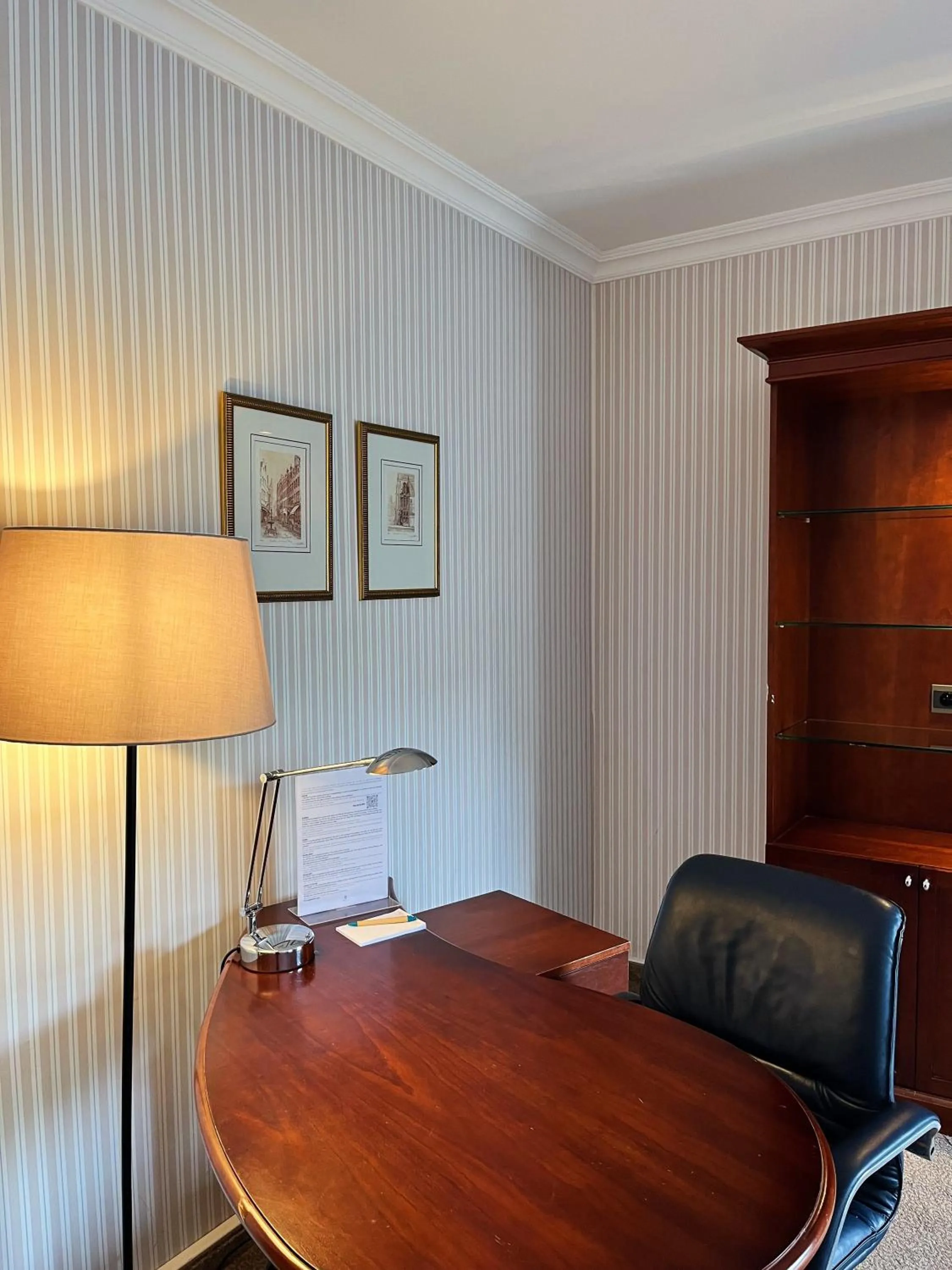 Photo of the whole room in B-aparthotel Ambiorix