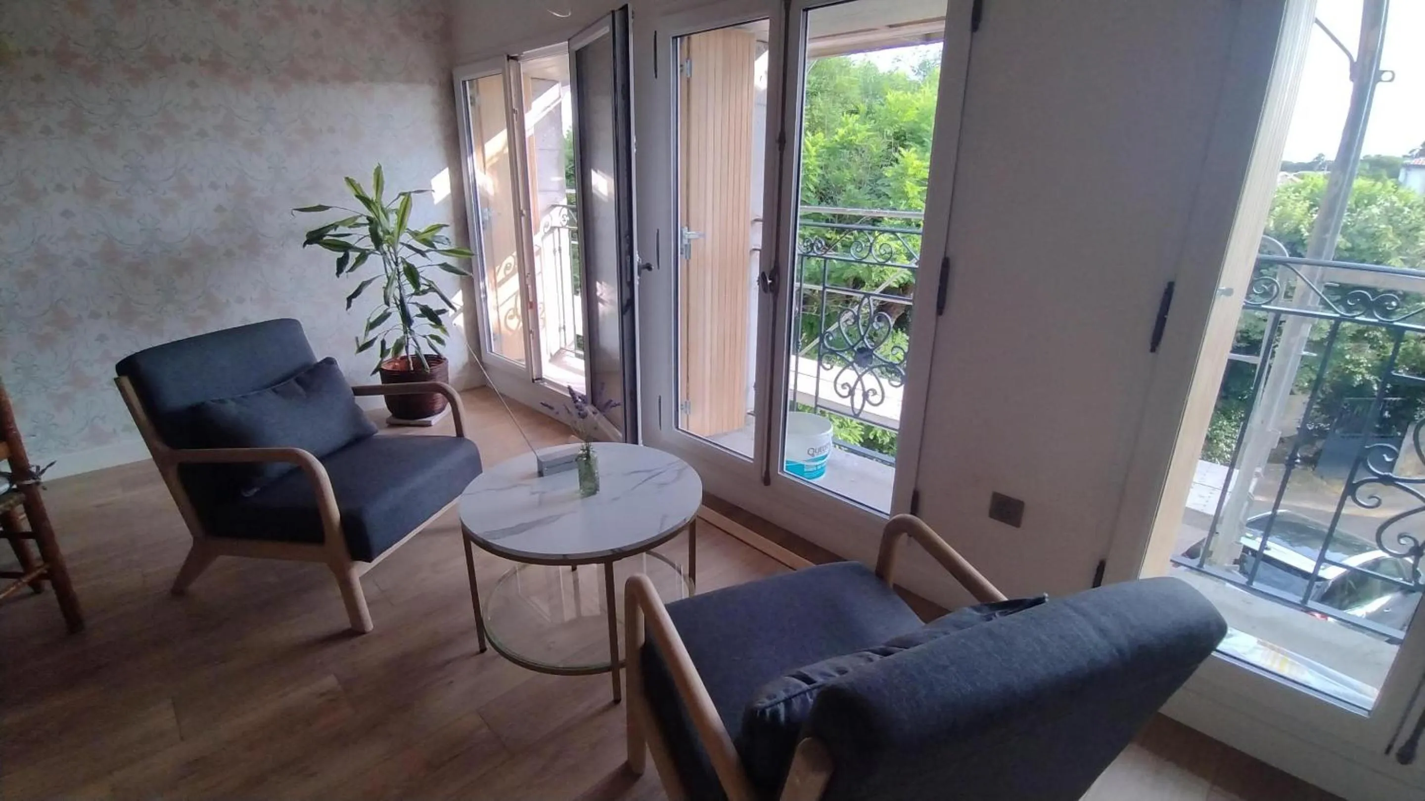 Lobby or reception in Le Petit Molière Chambres d'Hôtes