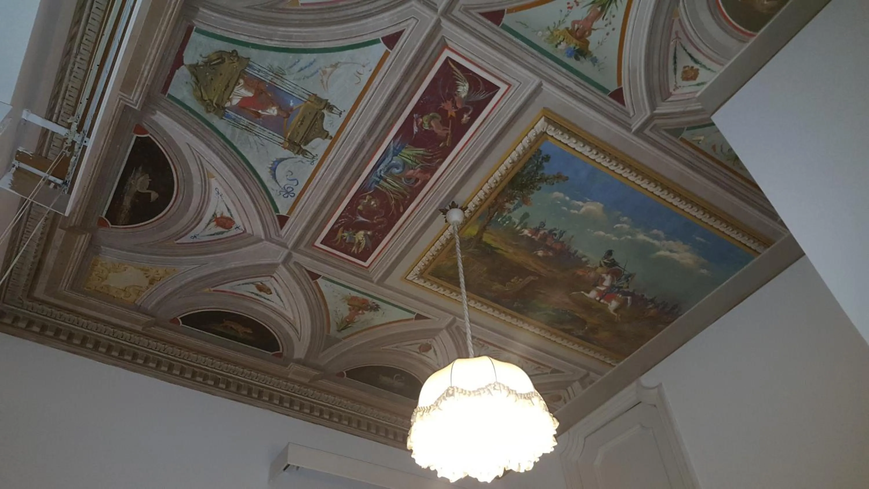 Decorative detail in Garden Suite