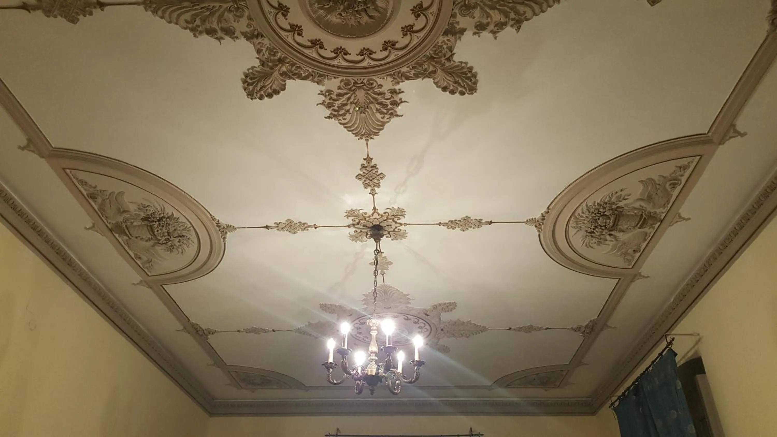 Decorative detail in Garden Suite