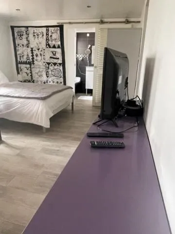 Bed in Chambres d'Hôtes LA PASTOURELLE Royan centre