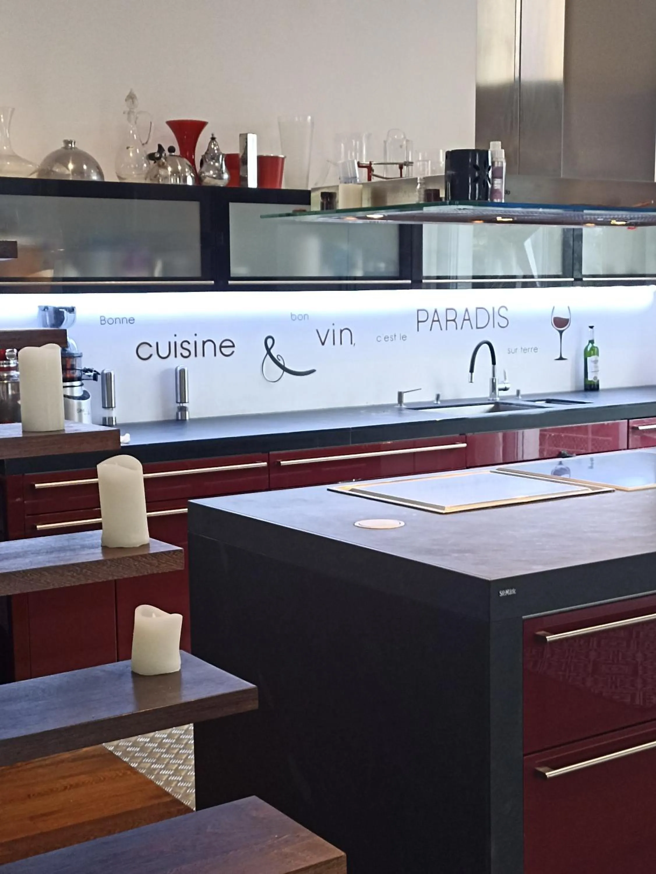 Kitchen or kitchenette in Chambres d'Hôtes LA PASTOURELLE Royan centre