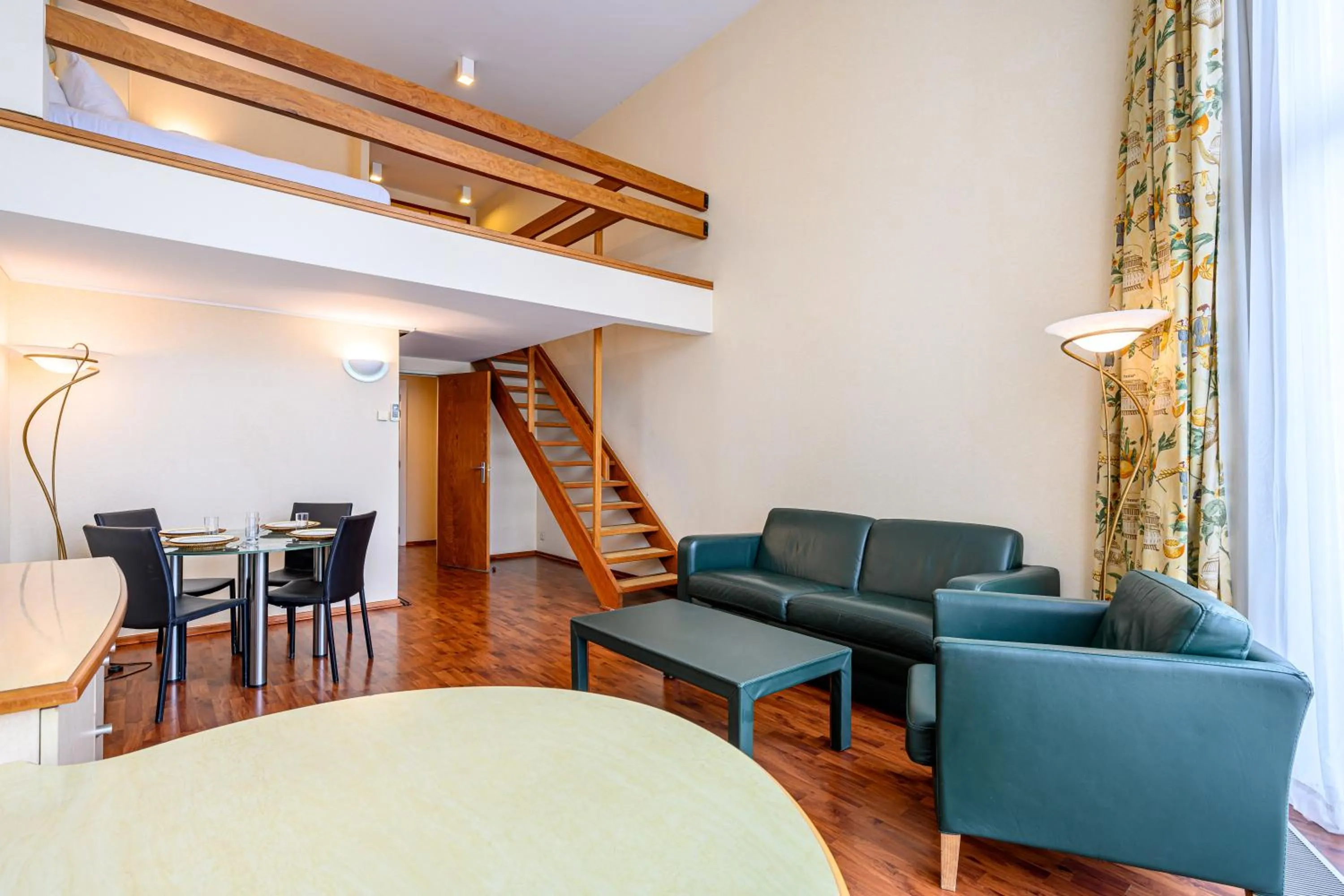 Living room in B-aparthotel Montgomery