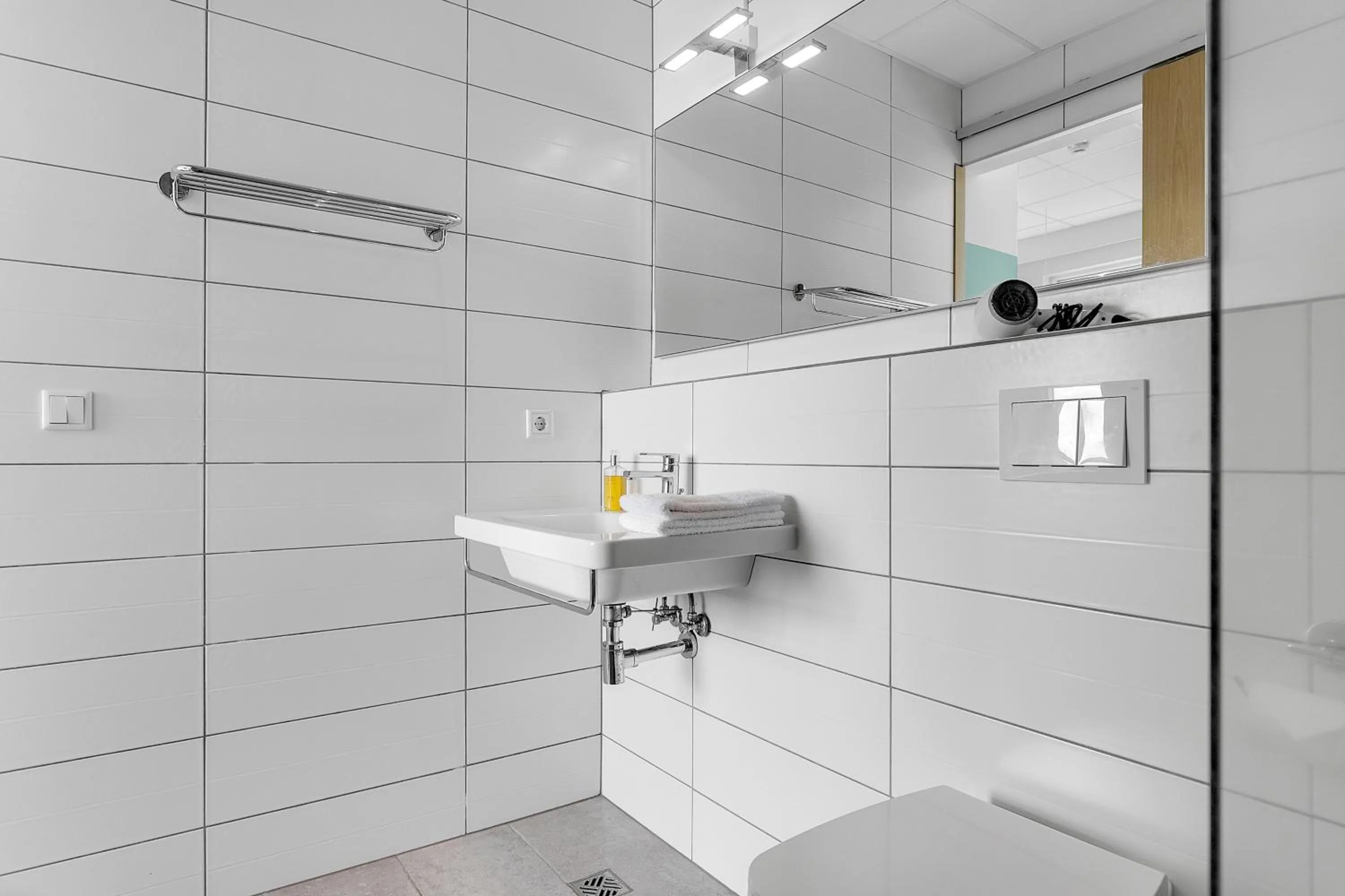 Bathroom in Icelandic Apartments by Heimaleiga