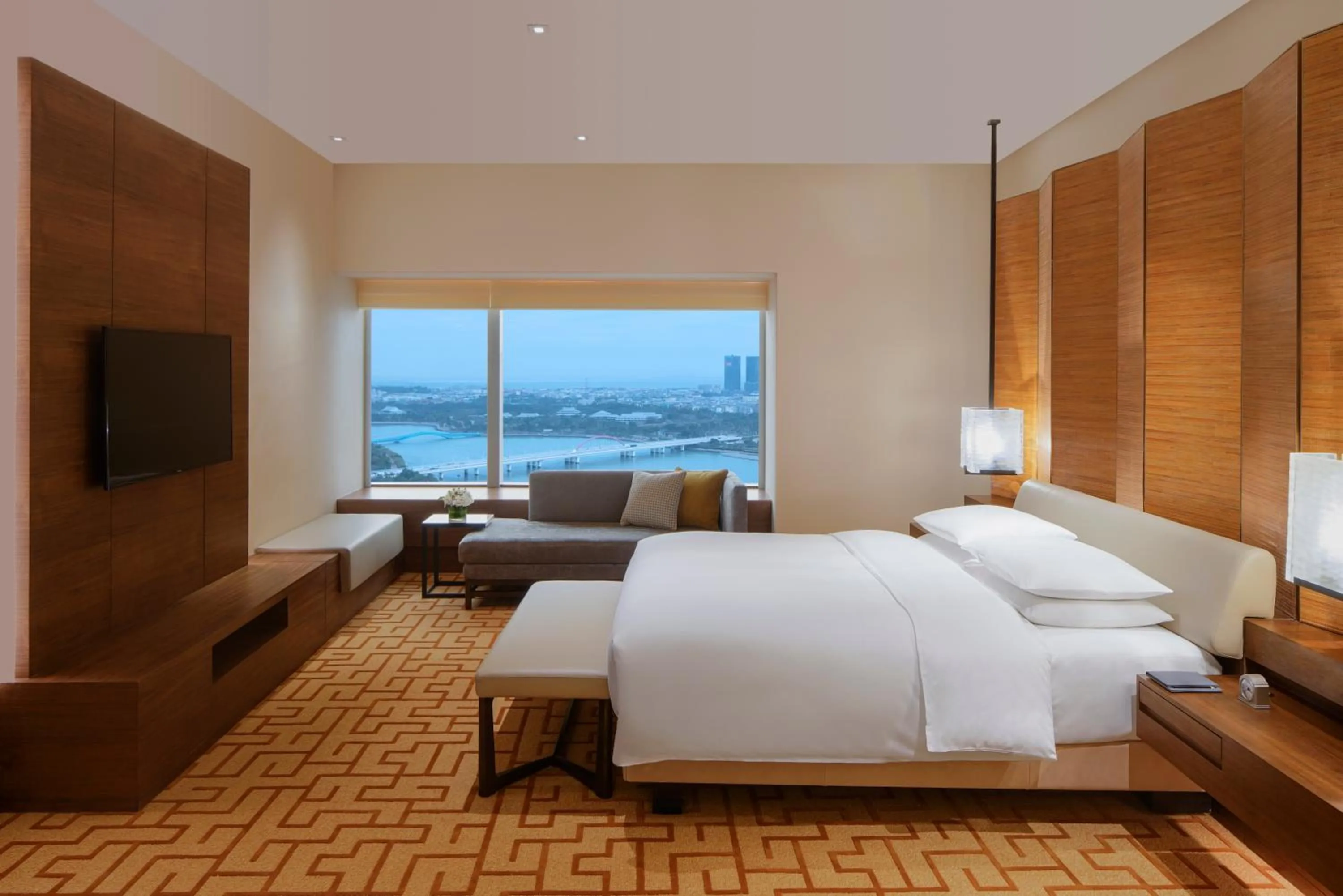 Bedroom, Bed in Hyatt Regency Xiamen Wuyuanwan