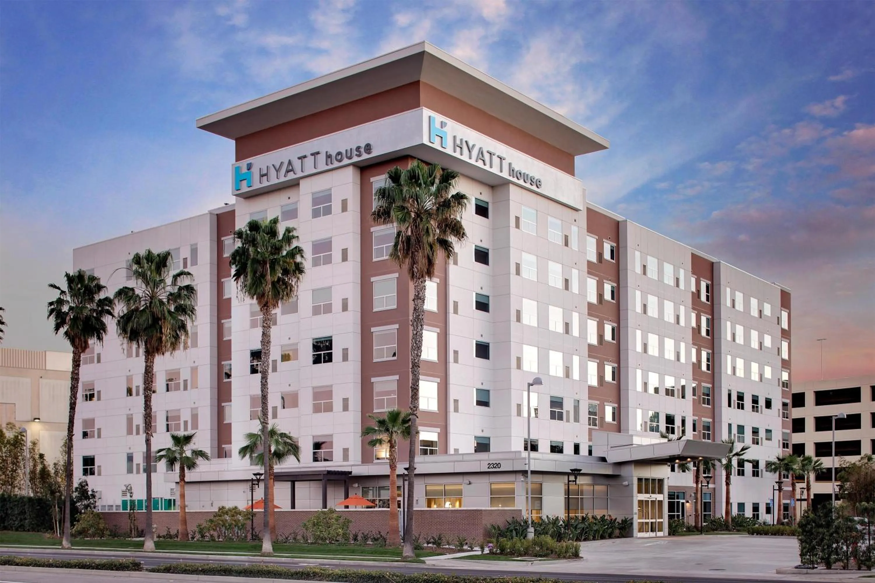 Property building in Hyatt House Irvine/John Wayne Airport