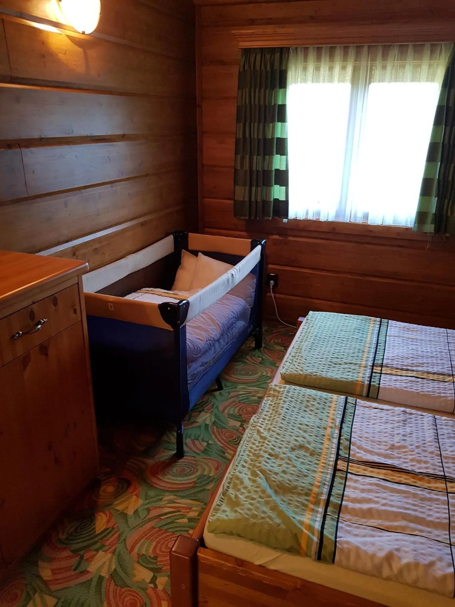 cot, Bed in Chalupa u Macochy