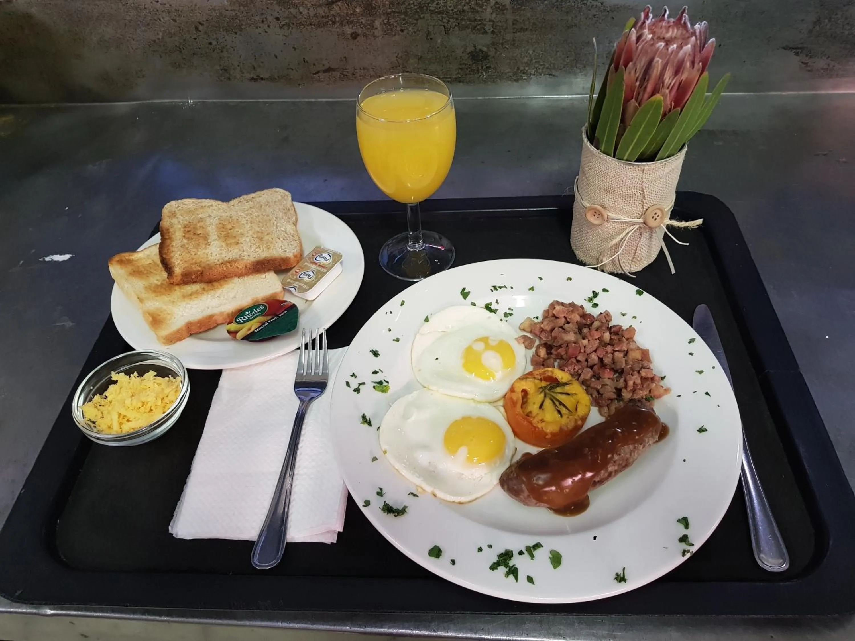 Food and drinks in Villa Paradiso