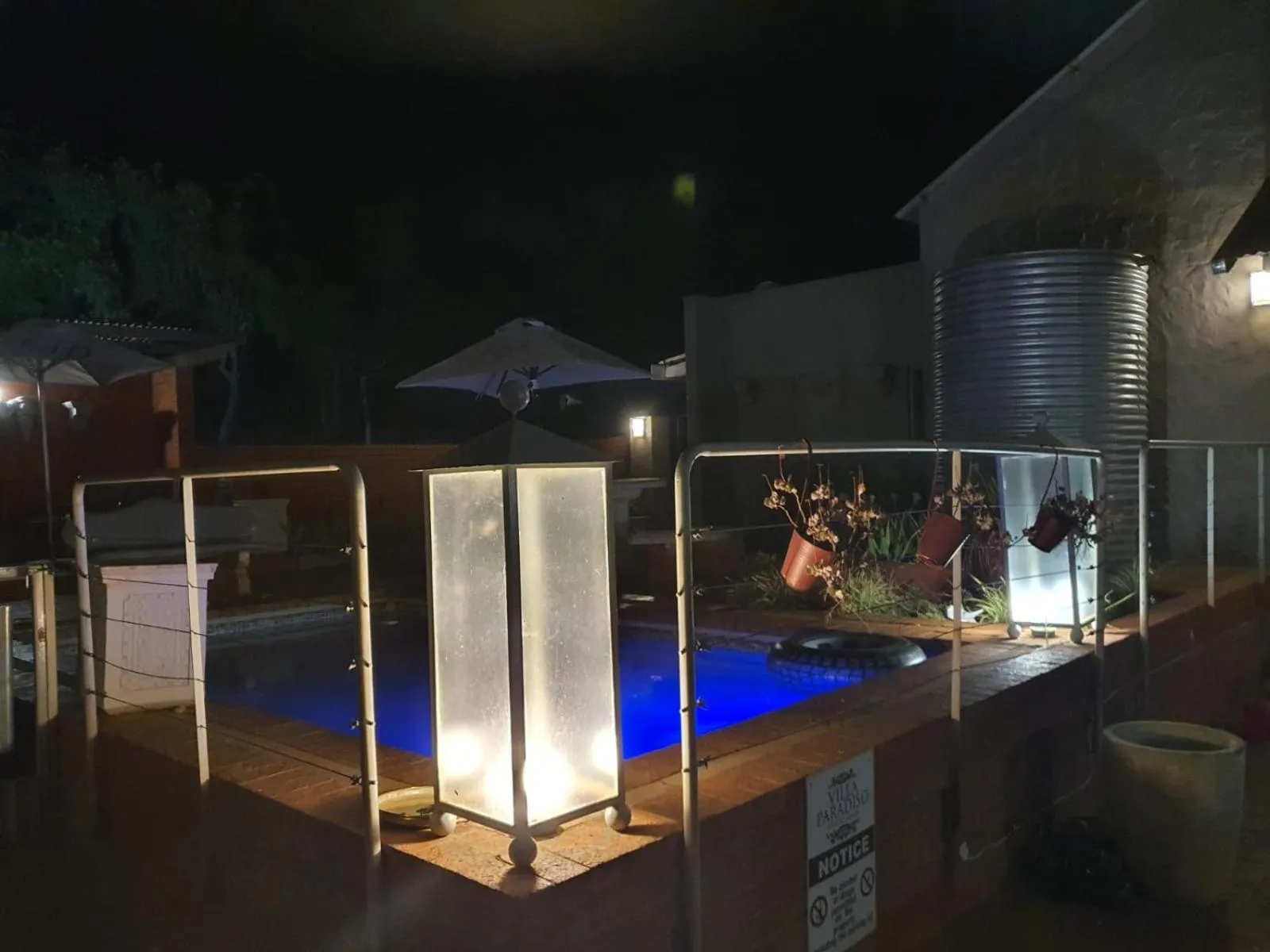 Swimming pool in Villa Paradiso