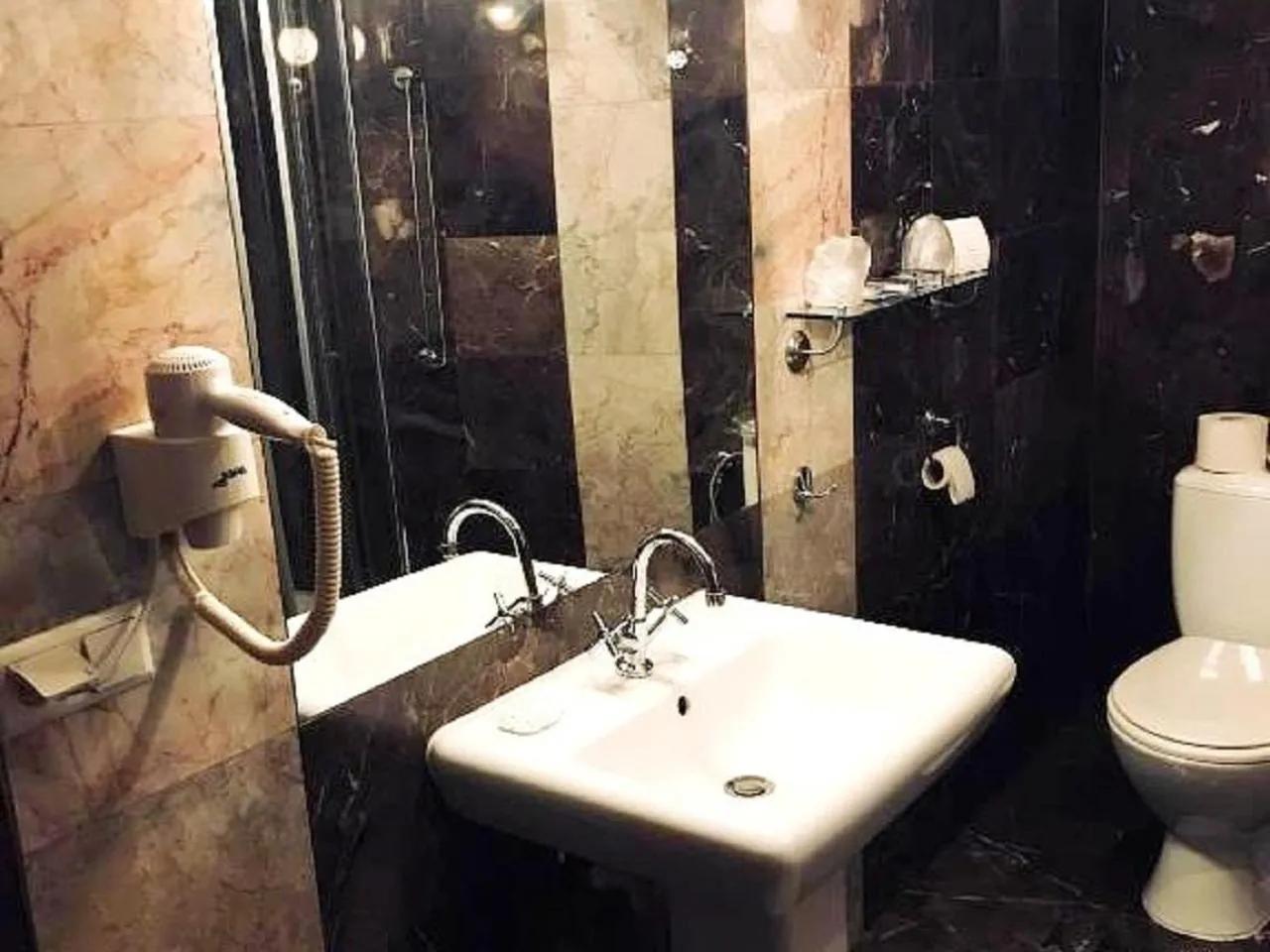 Toilet in Restauracja - Hotel Mocca D'oro